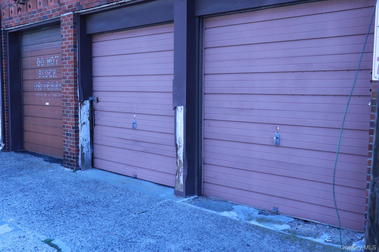 2172 Jericho Turnpike, Garden City Park, NY 11040