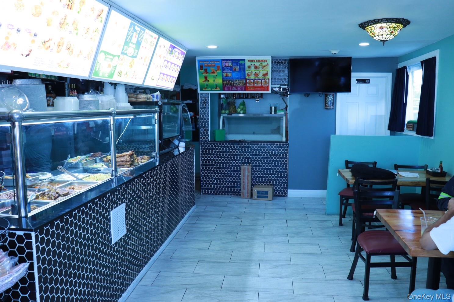 2172 Jericho Turnpike, Garden City Park, NY 11040