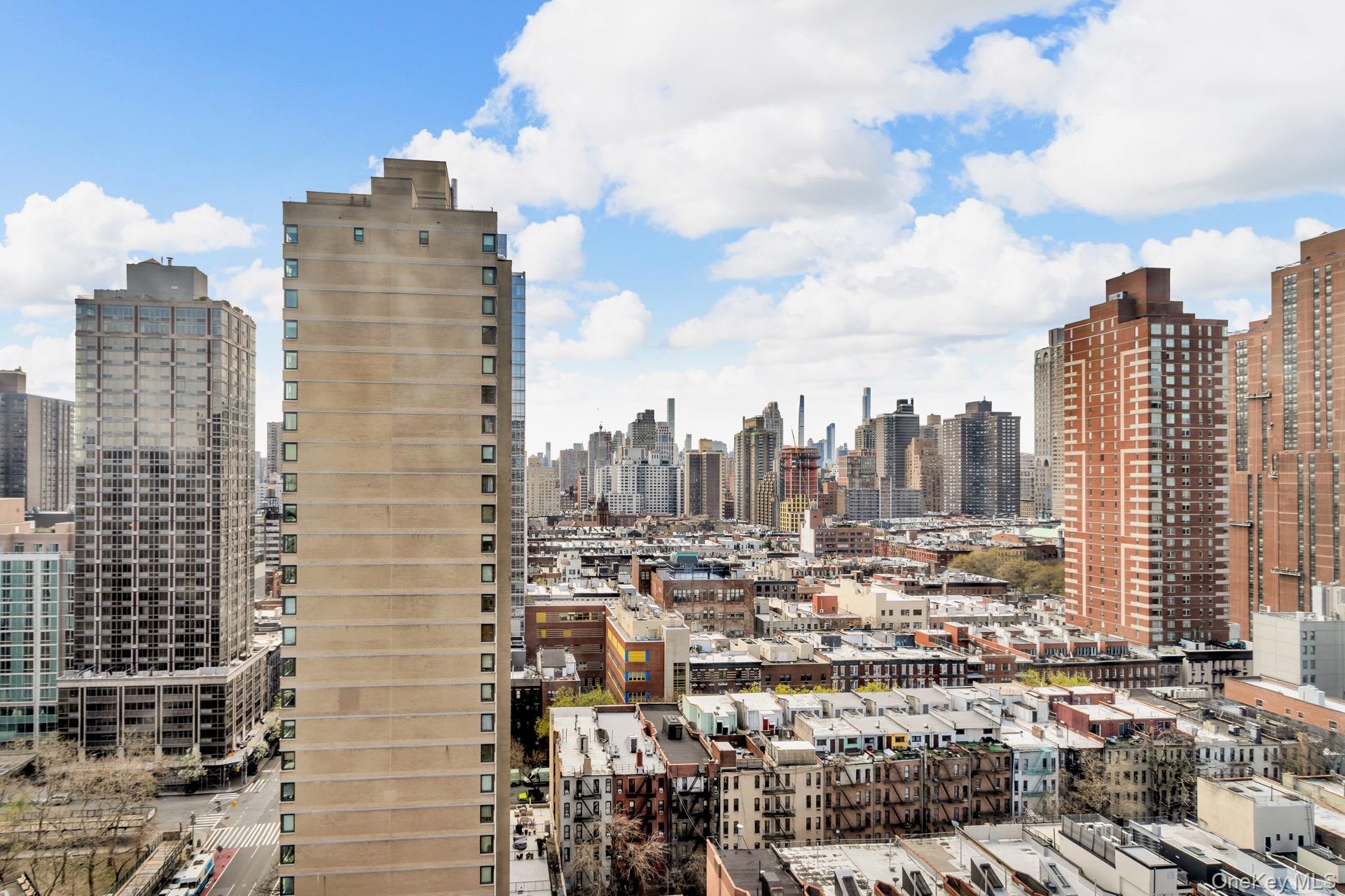 345 E 93rd Street # 22E, New York (Manhattan), NY 10128