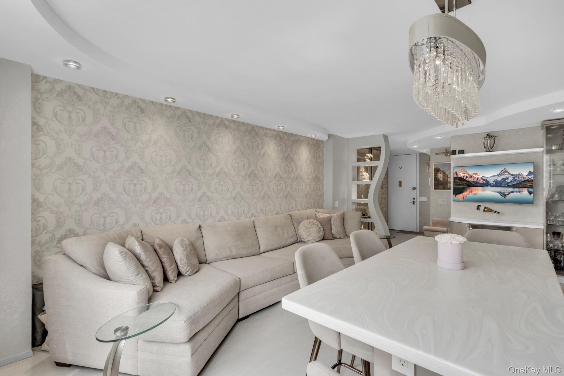 345 E 93rd Street # 22E, New York (Manhattan), NY 10128