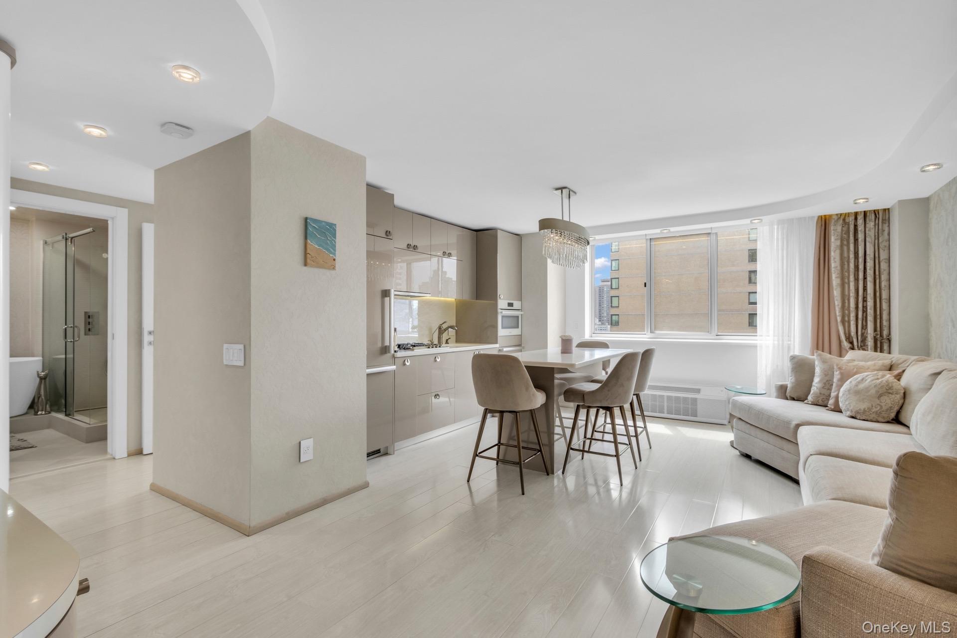 345 E 93rd Street # 22E, New York (Manhattan), NY 10128