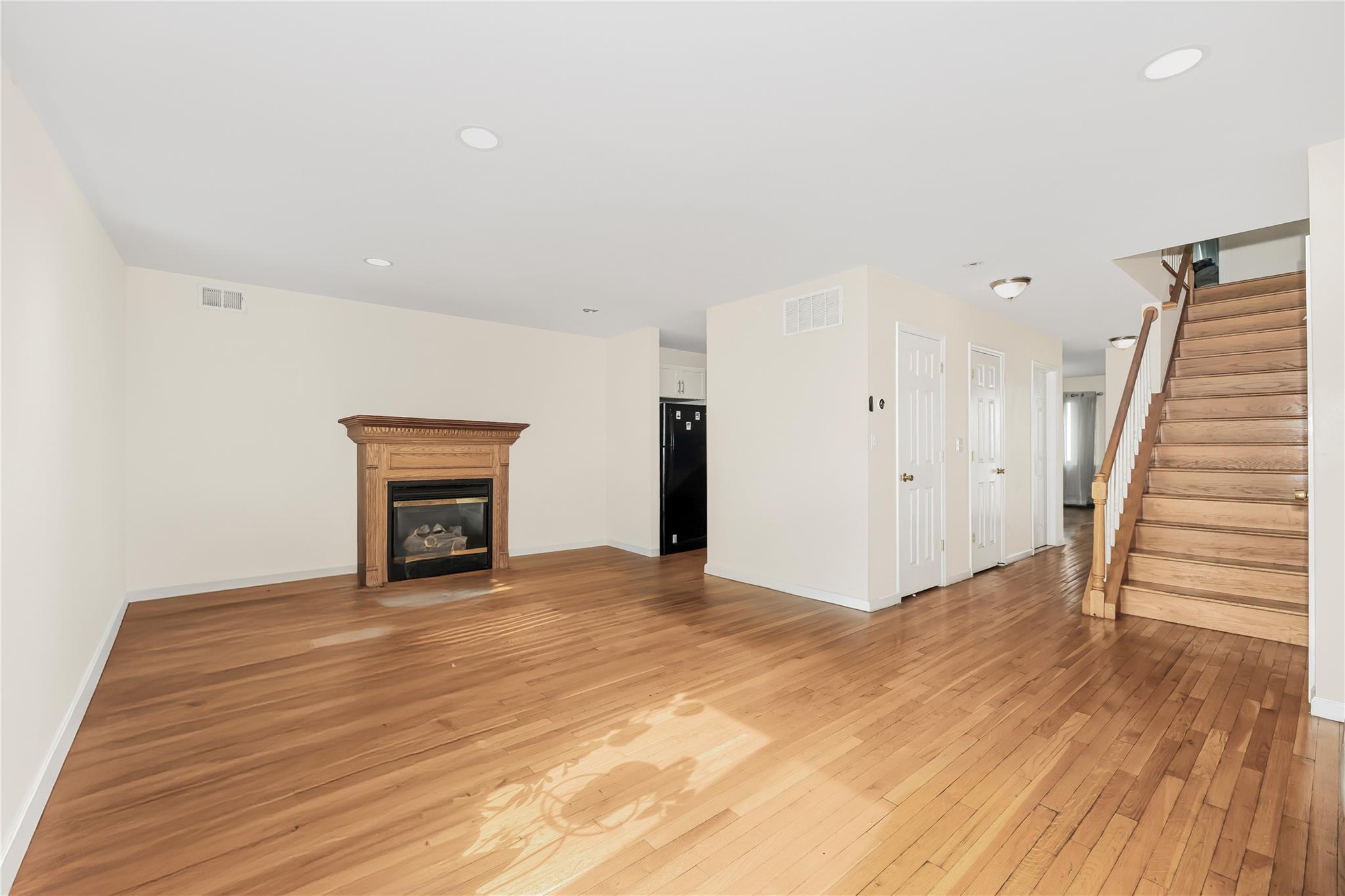 114 Outlook Avenue, Bronx, NY 10465