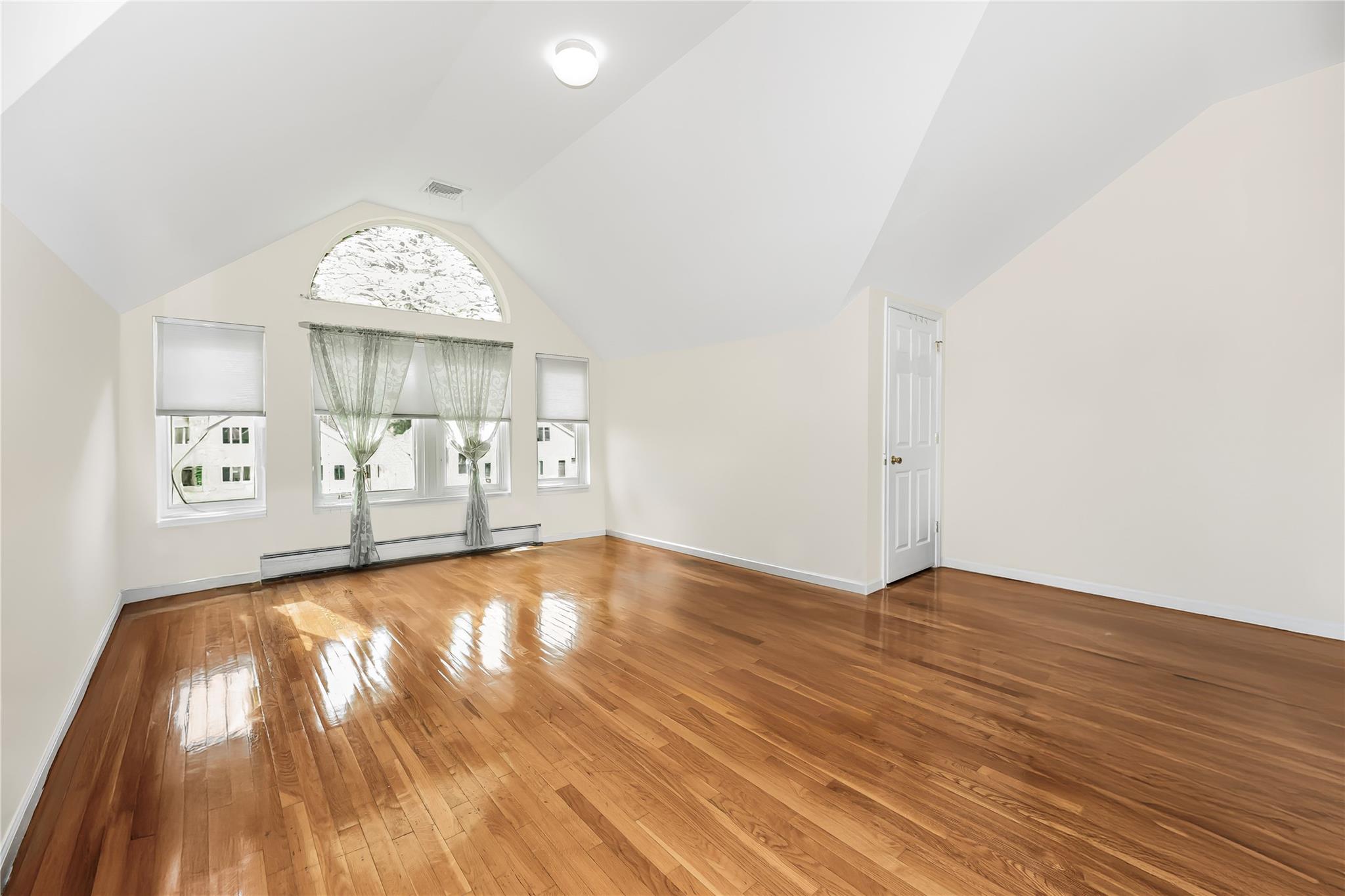 114 Outlook Avenue, Bronx, NY 10465