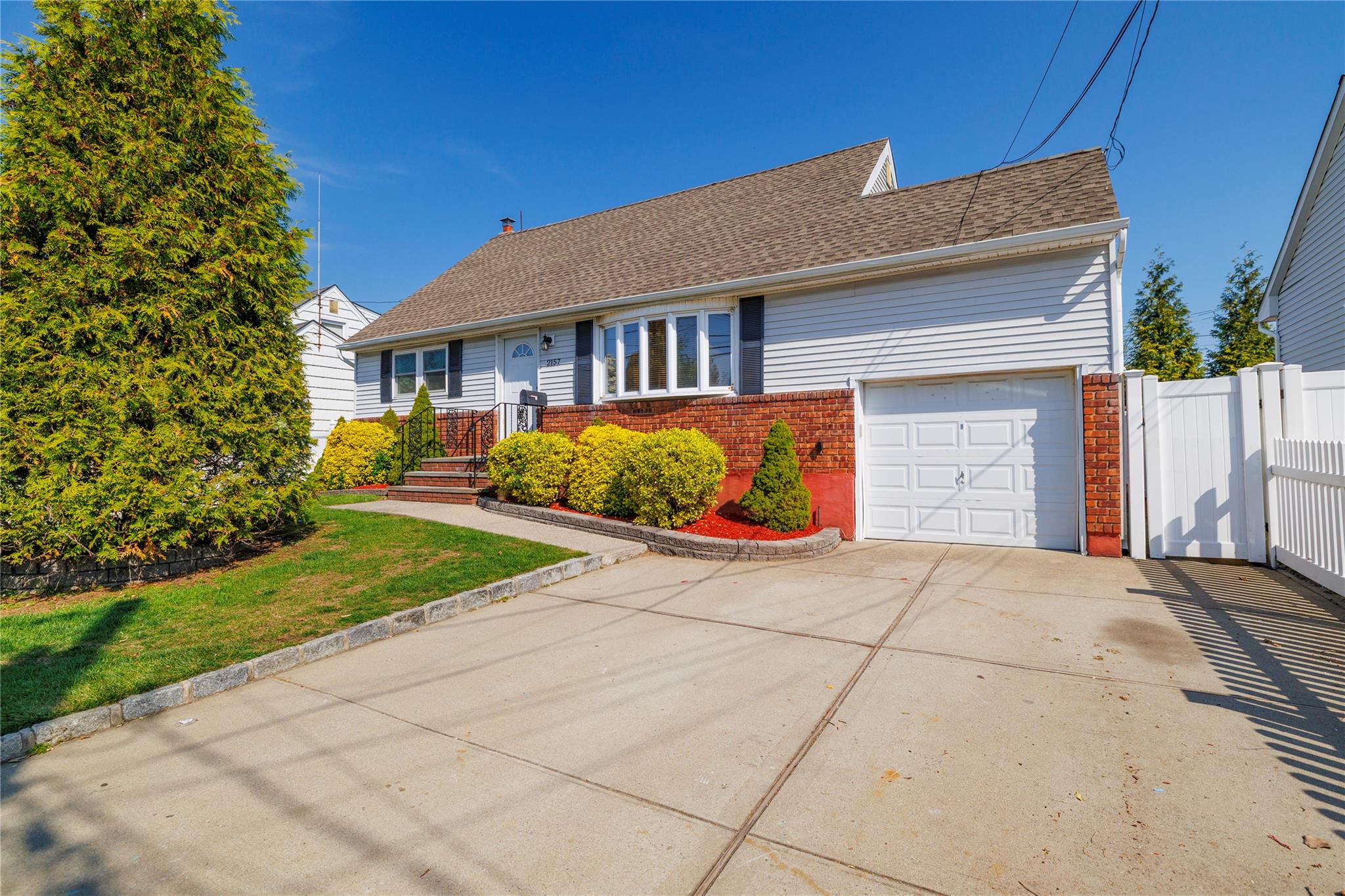 2157 Roosevelt Avenue, East Meadow, NY 11554