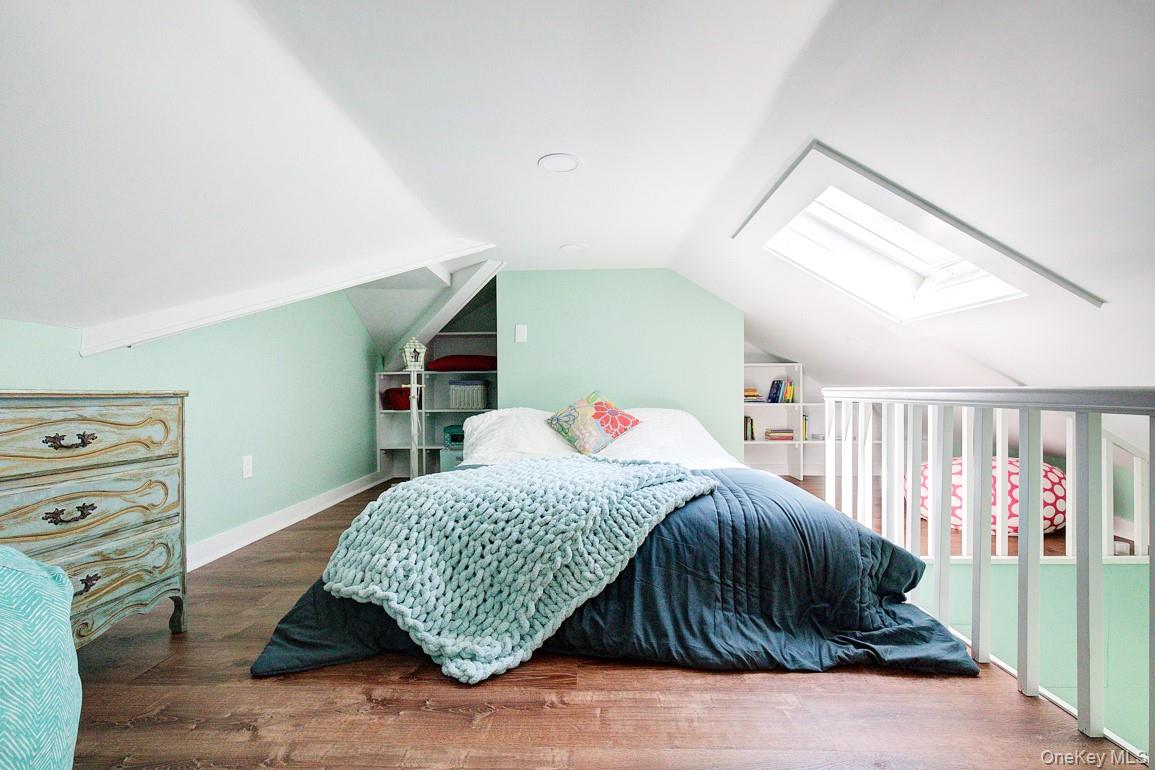 2 Spring Hollow Road, Centerport, NY 11721