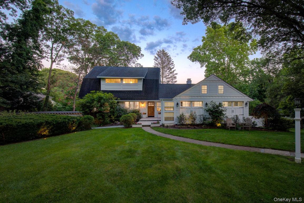 2 Spring Hollow Road, Centerport, NY 11721