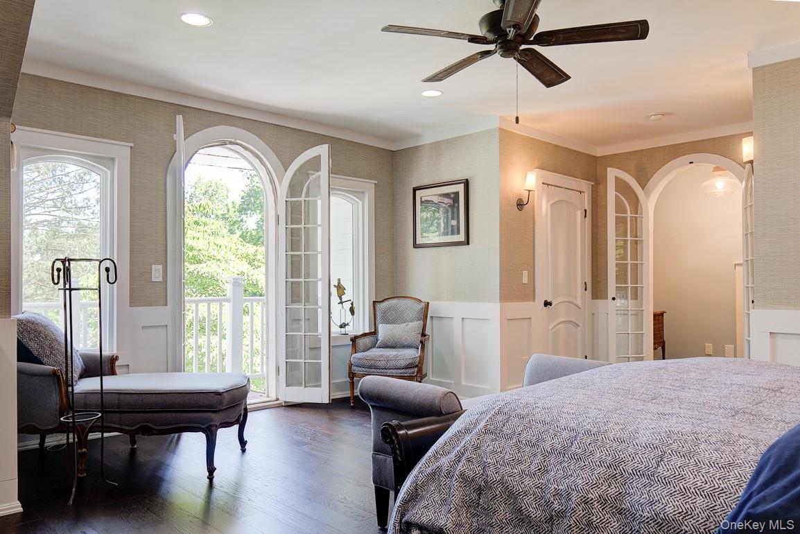 2 Spring Hollow Road, Centerport, NY 11721