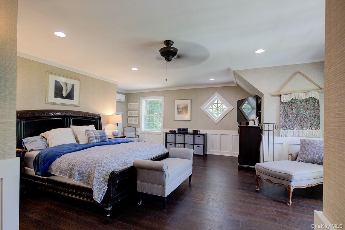 2 Spring Hollow Road, Centerport, NY 11721