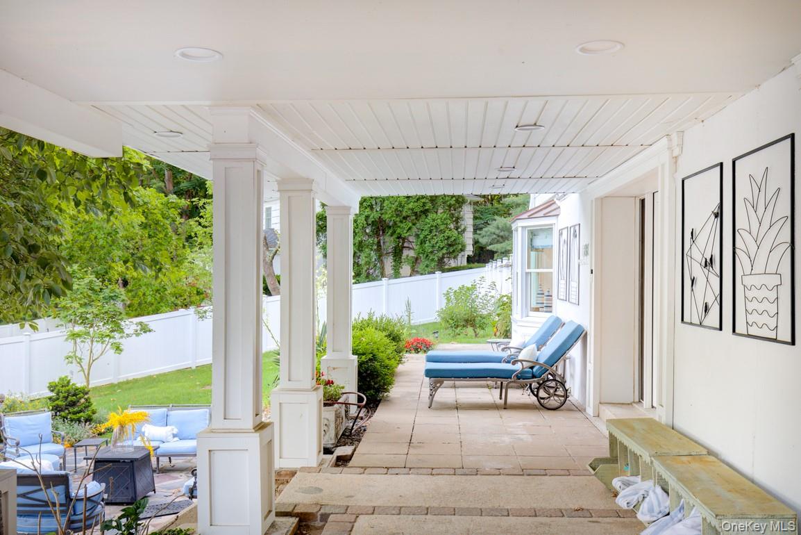 2 Spring Hollow Road, Centerport, NY 11721