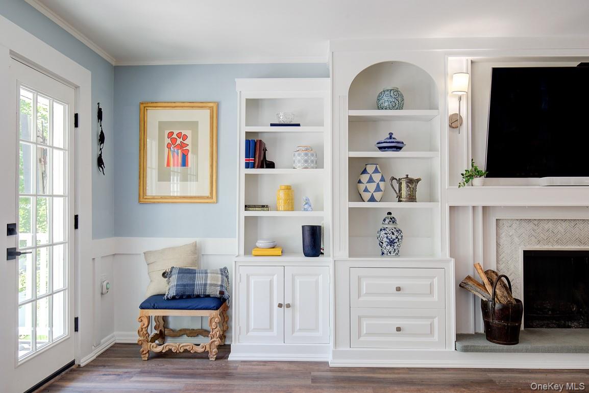 2 Spring Hollow Road, Centerport, NY 11721