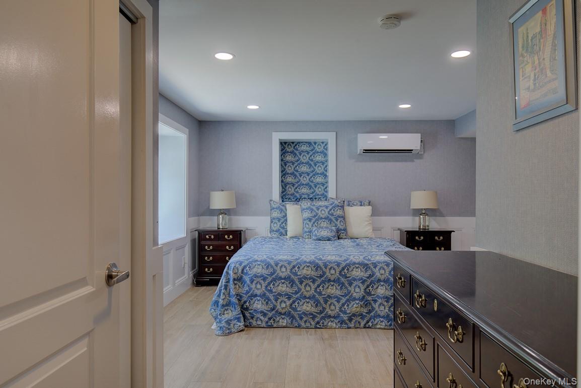 2 Spring Hollow Road, Centerport, NY 11721