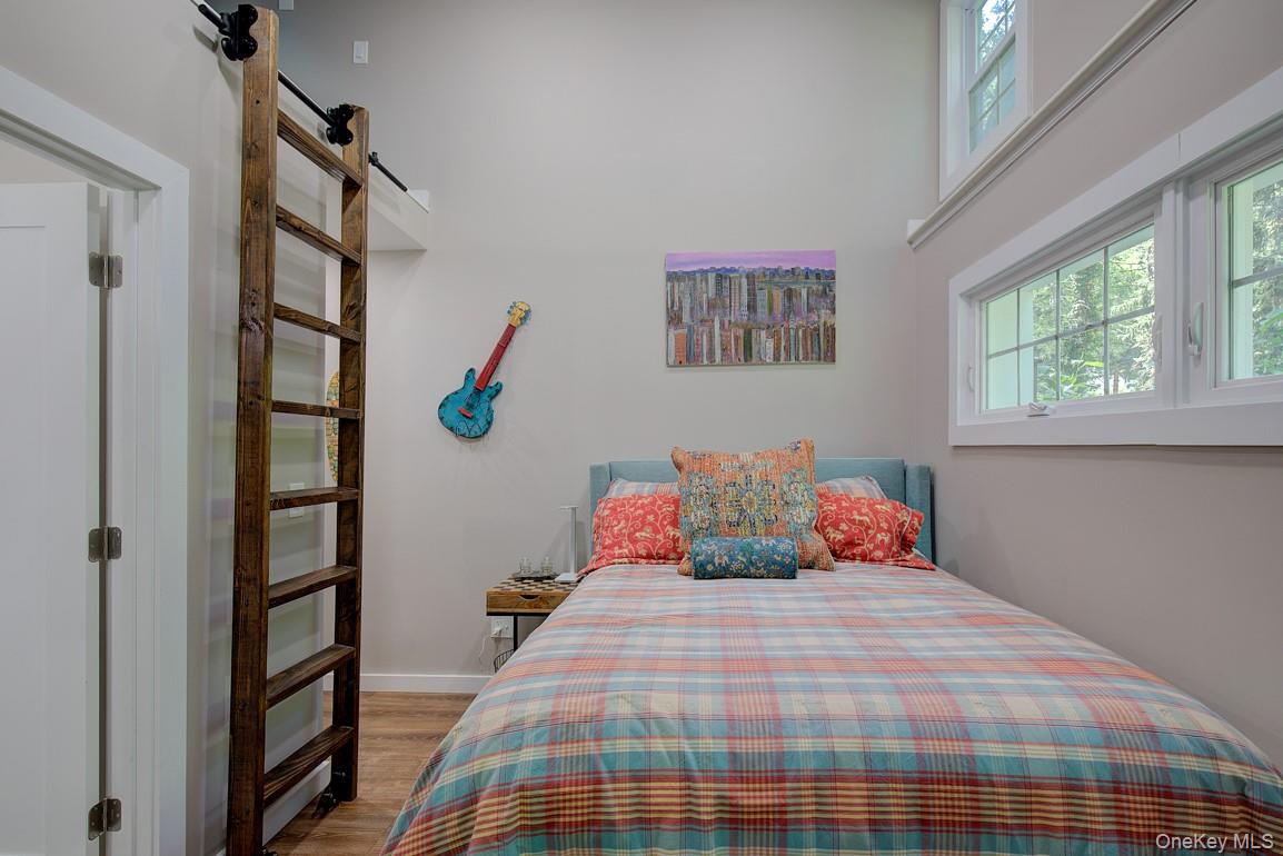 2 Spring Hollow Road, Centerport, NY 11721