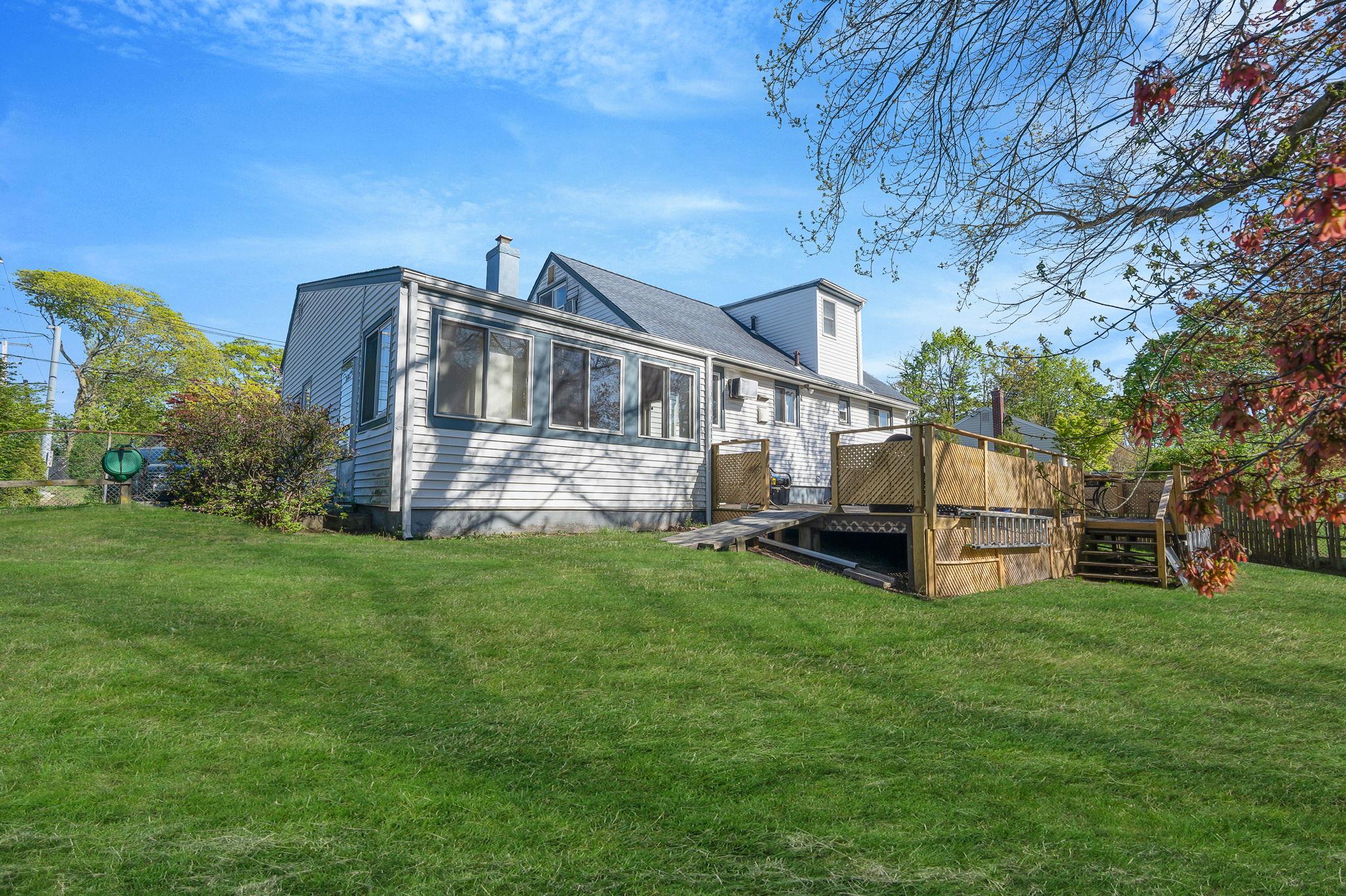 760 Higbie Lane, West Islip, NY 11795