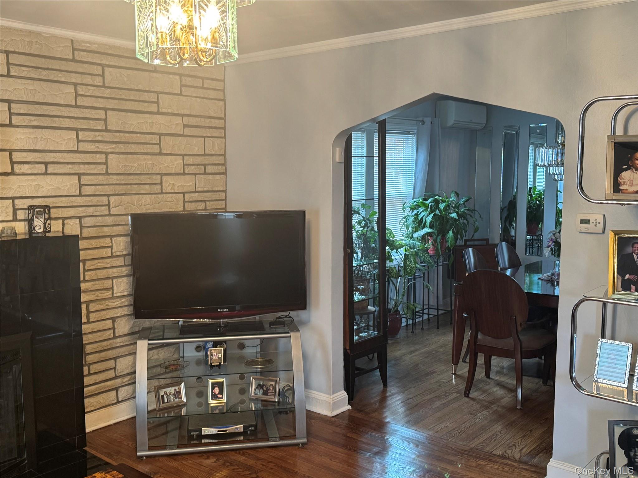 111-54 178th Place, Addisleigh Park, NY 11433