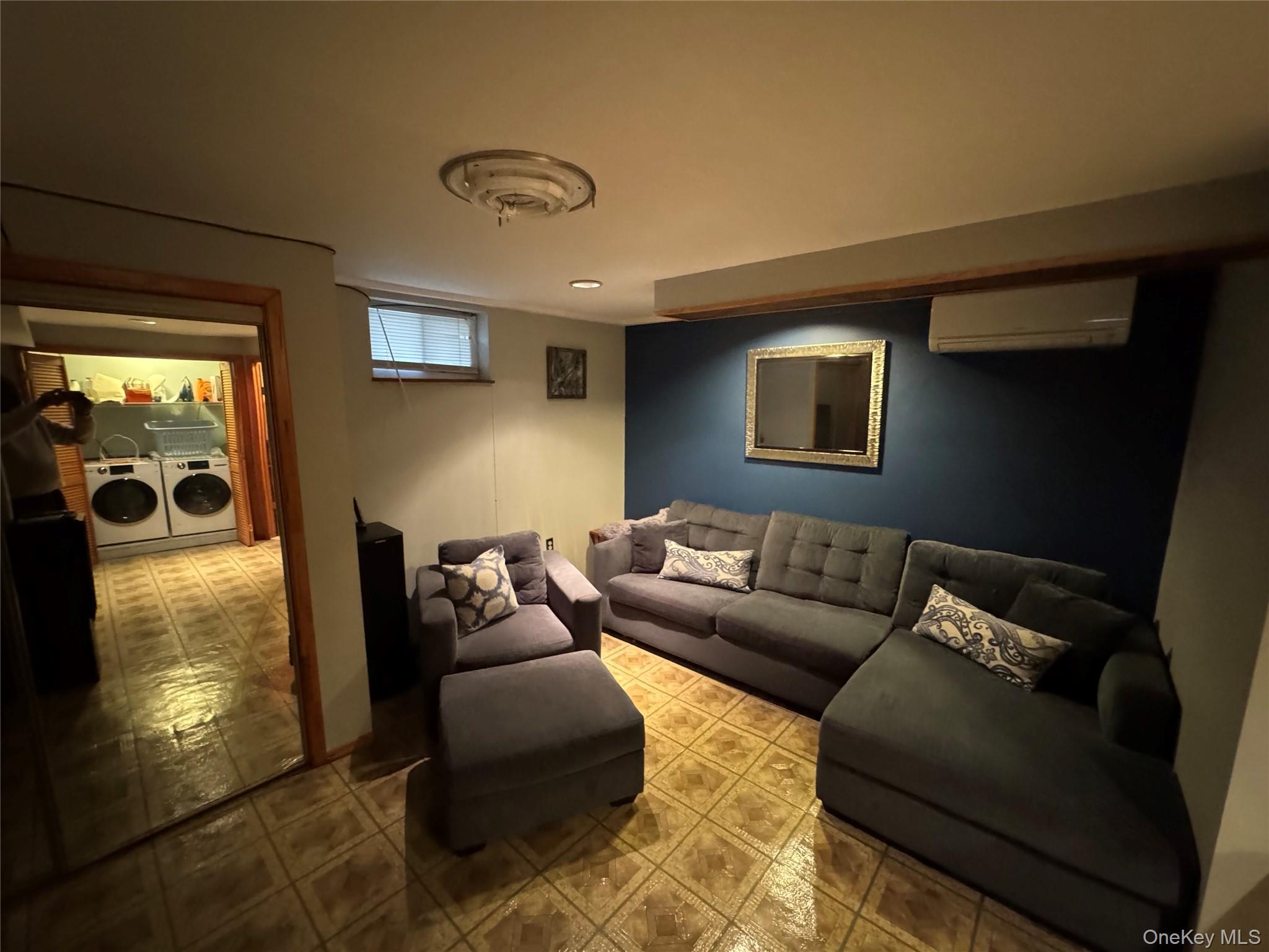 111-54 178th Place, Addisleigh Park, NY 11433