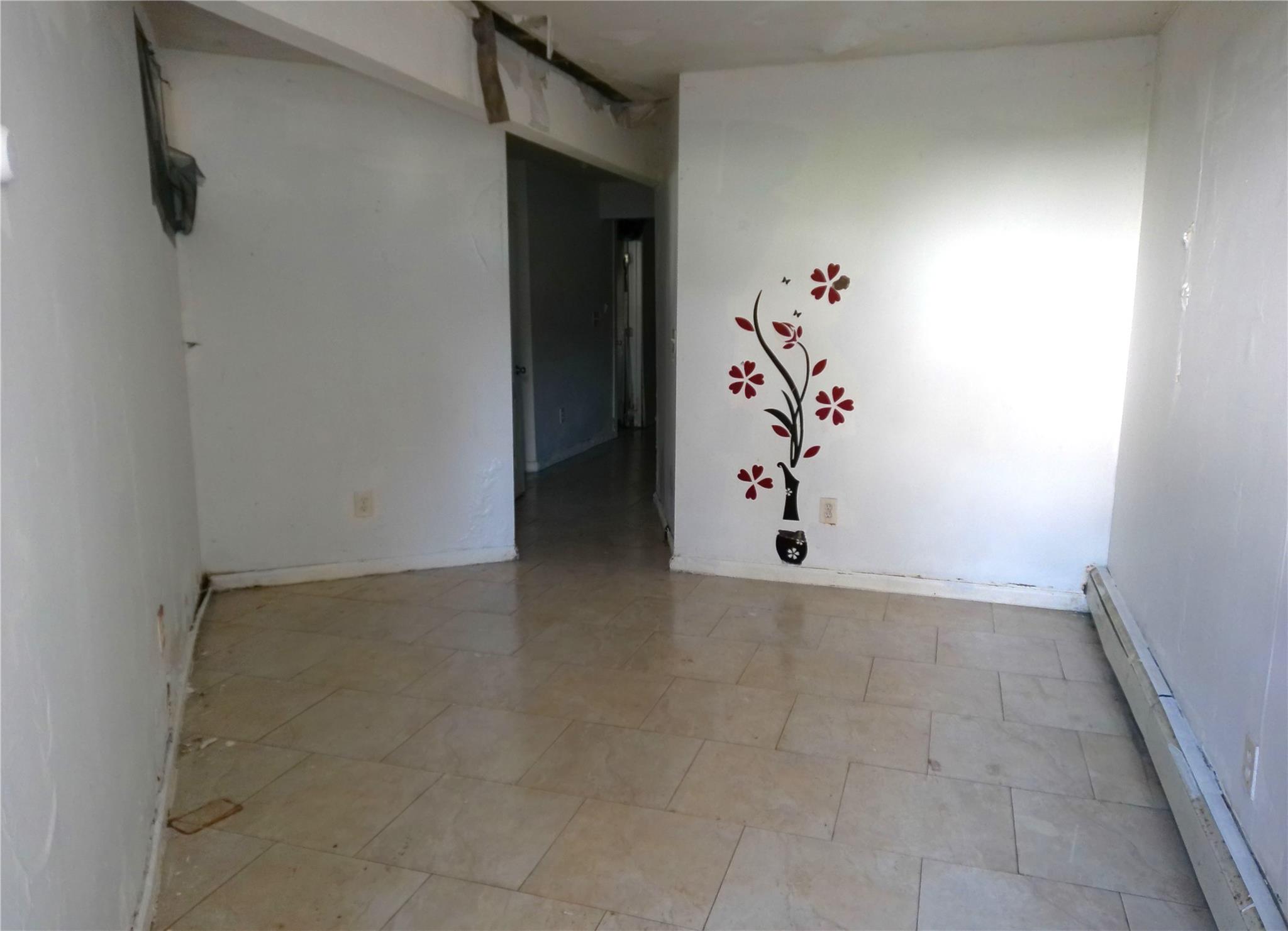 16739 147 Avenue, Springfield Gardens, NY 11434