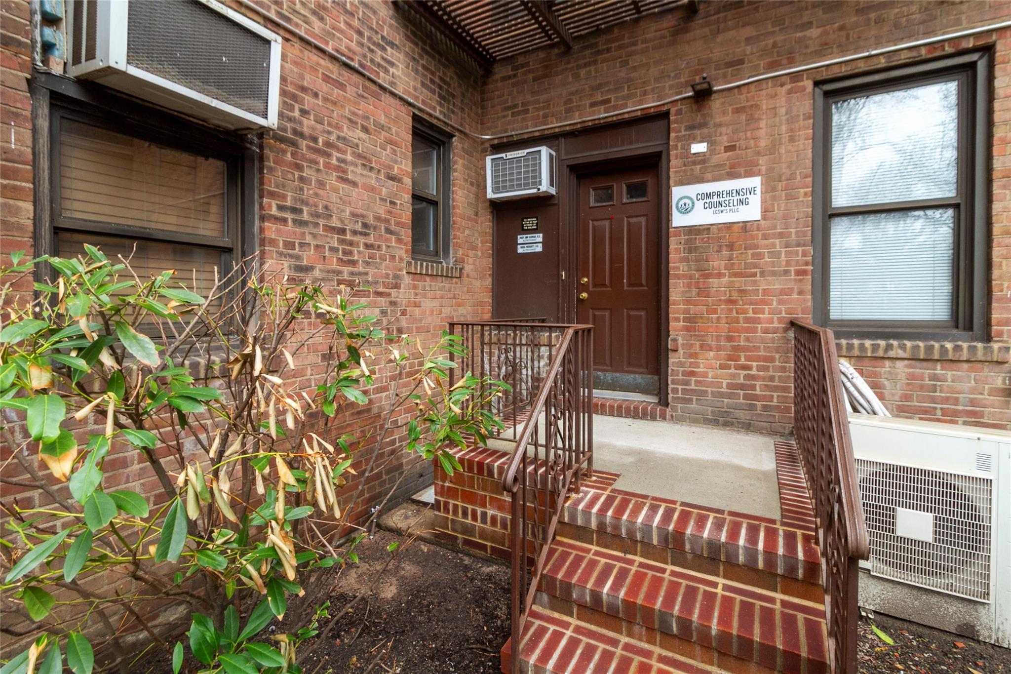 98-120 Queens Boulevard # 1G, Rego Park, NY 11374