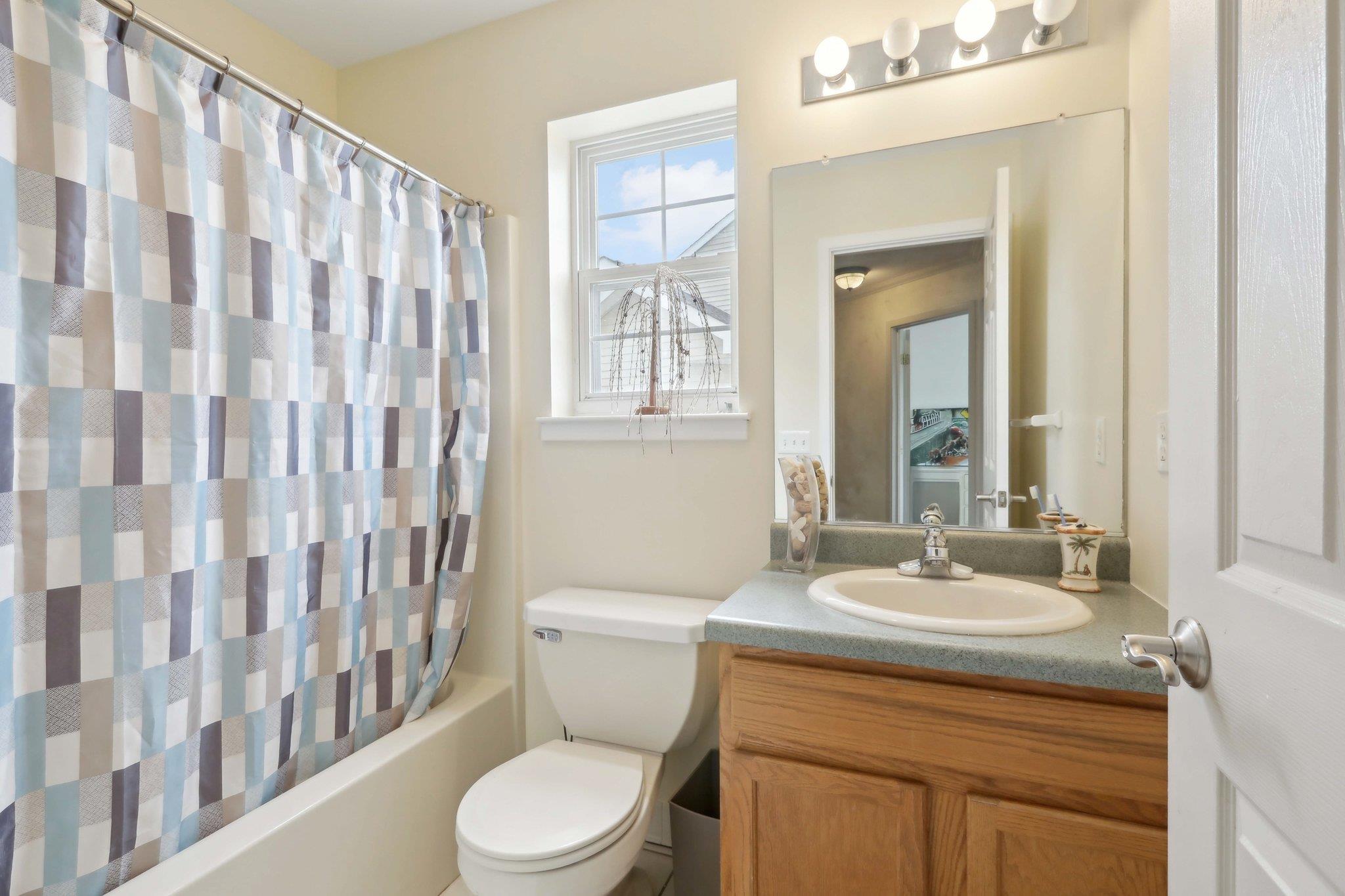 36 Alexander Drive, Washingtonville, NY 10992