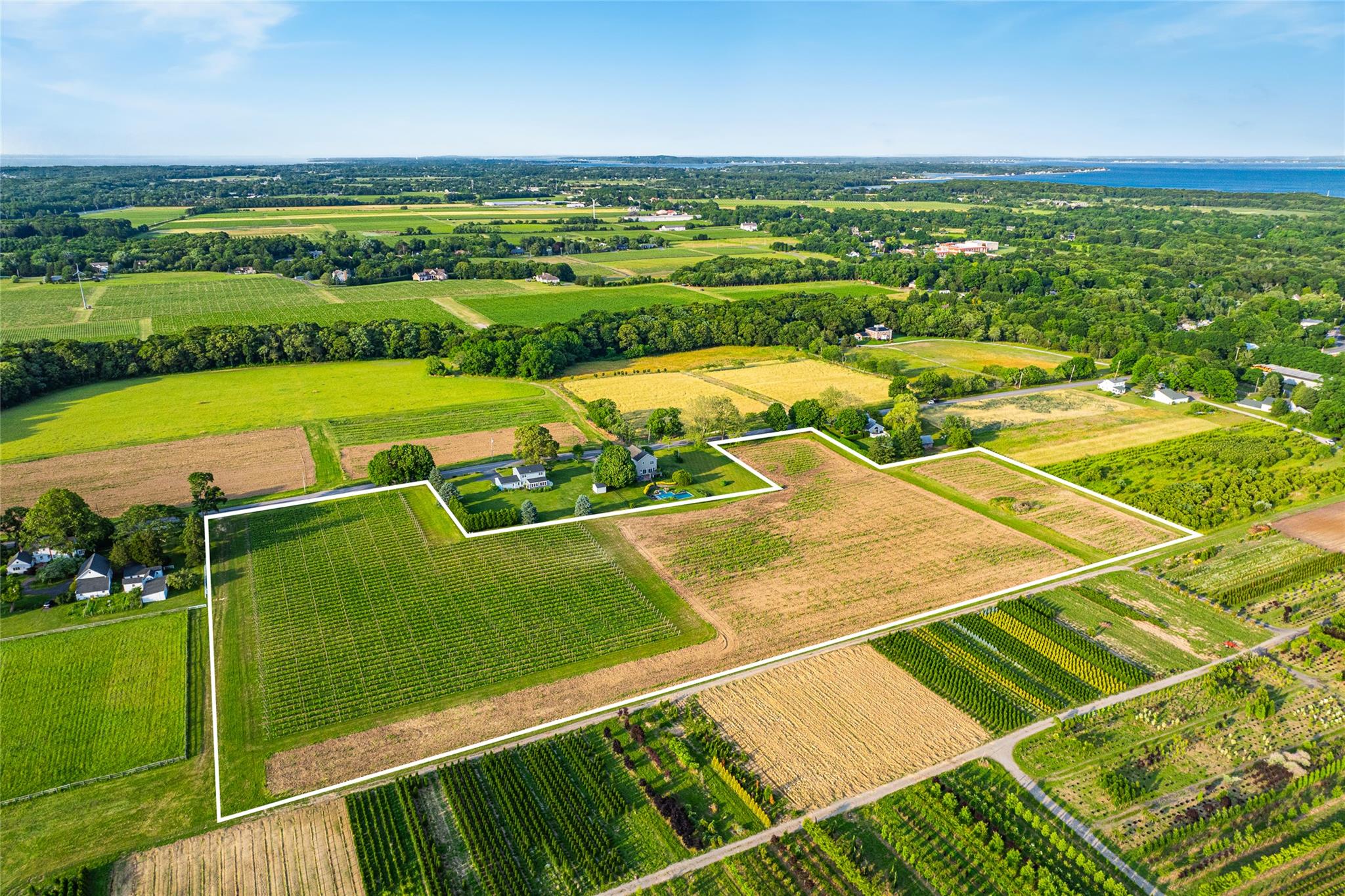 1555 Cox Lane, Cutchogue, NY 11935