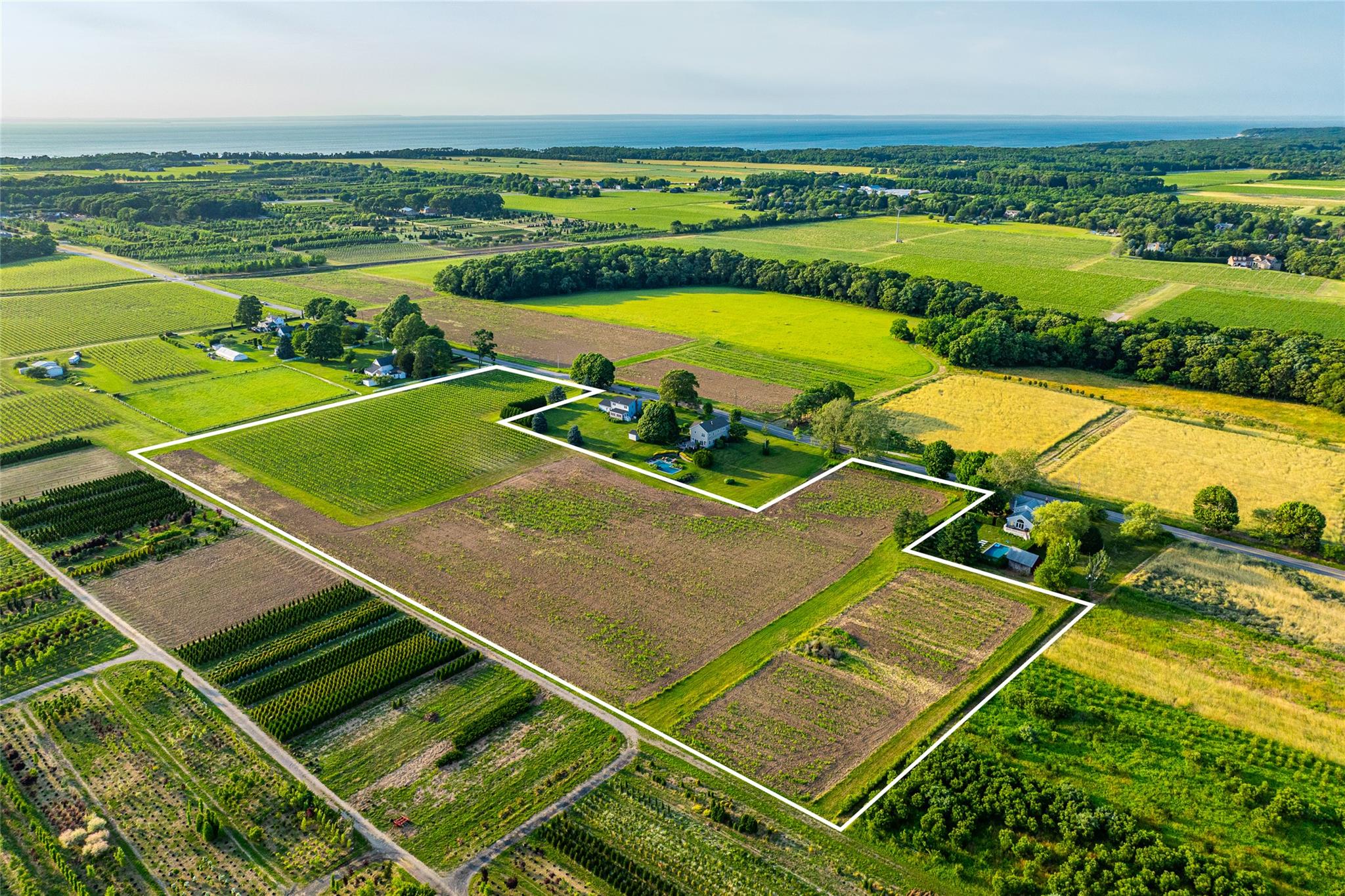 1555 Cox Lane, Cutchogue, NY 11935