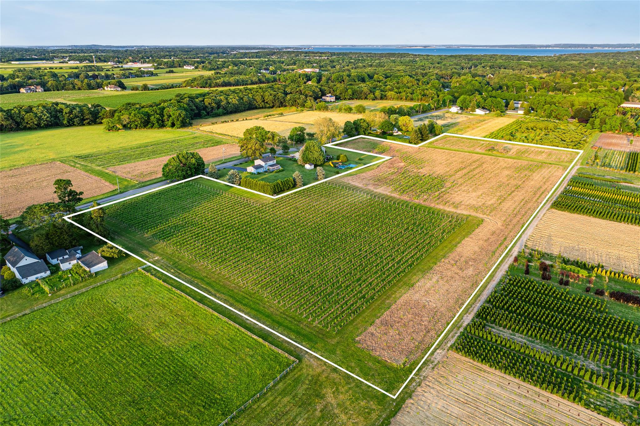 1555 Cox Lane, Cutchogue, NY 11935