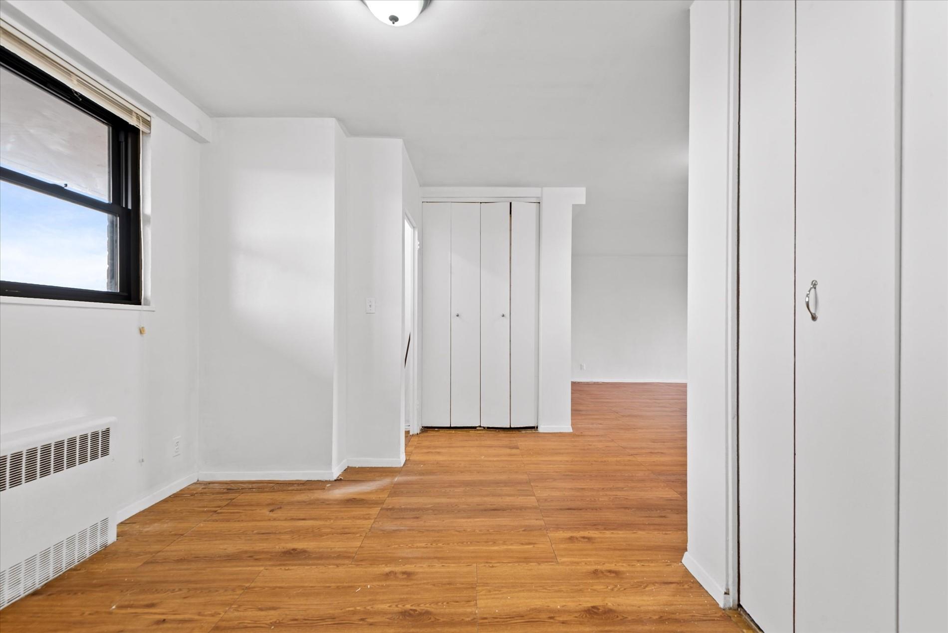 90-60 Union Turnpike # 9E, Glendale, NY 11385