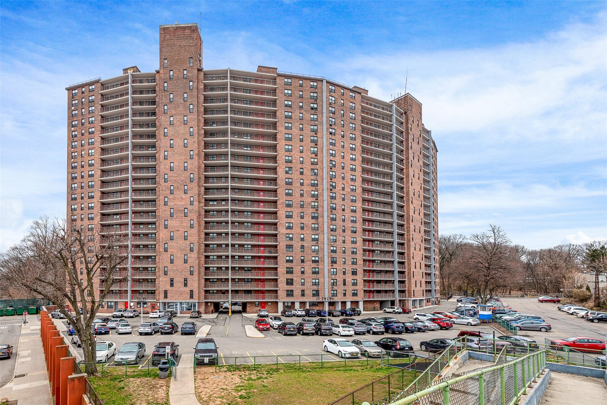 90-60 Union Turnpike # 9E, Glendale, NY 11385