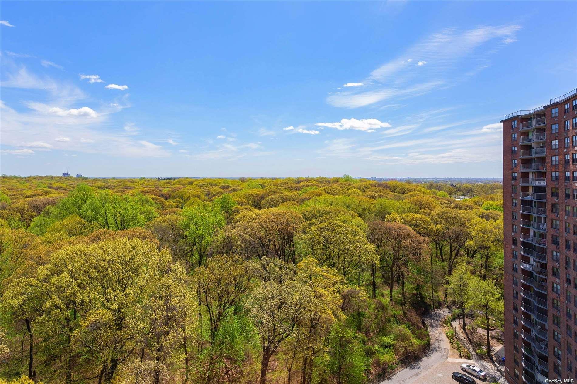 90-60 Union Turnpike # 9E, Glendale, NY 11385