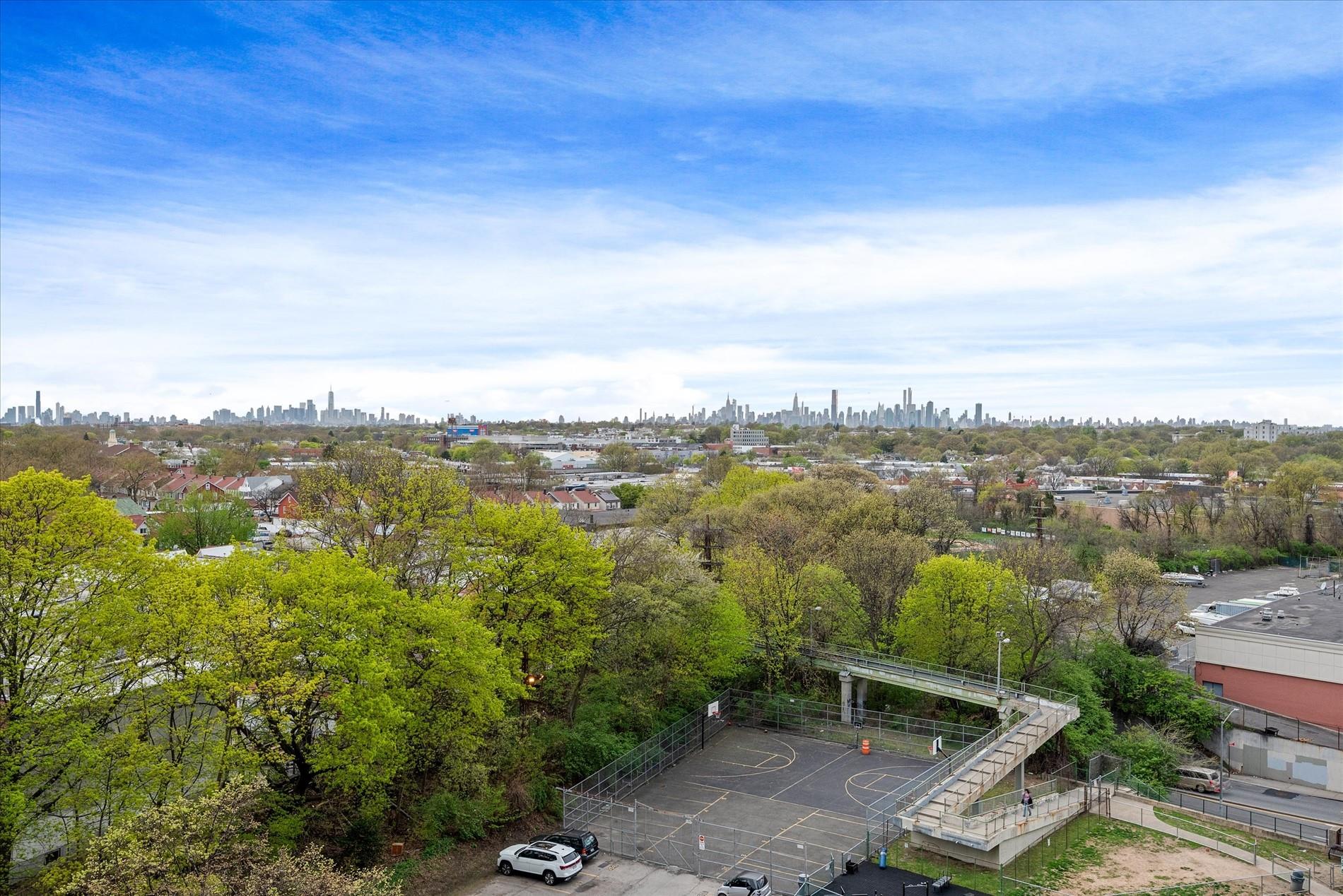 90-60 Union Turnpike # 9E, Glendale, NY 11385