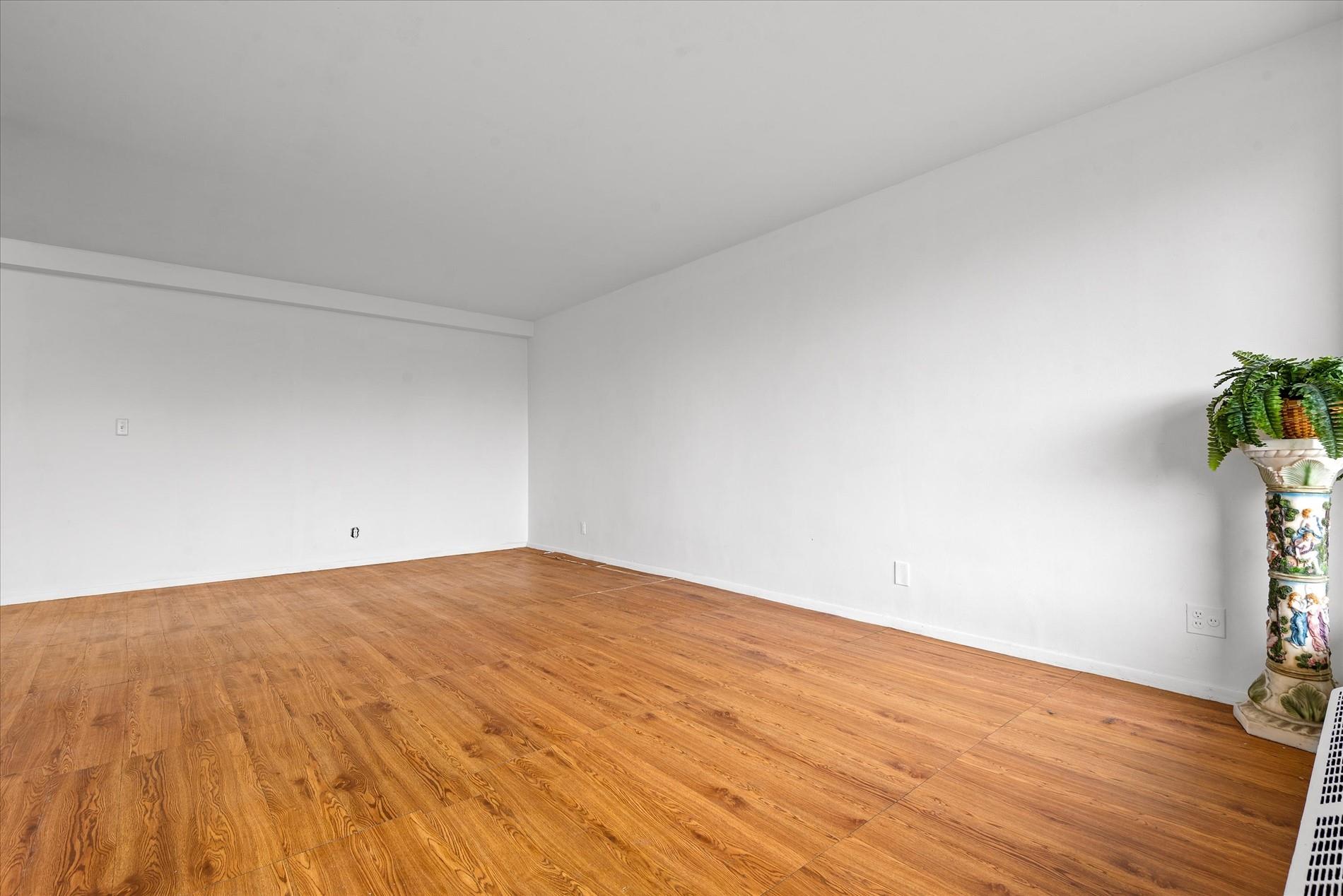 90-60 Union Turnpike # 9E, Glendale, NY 11385