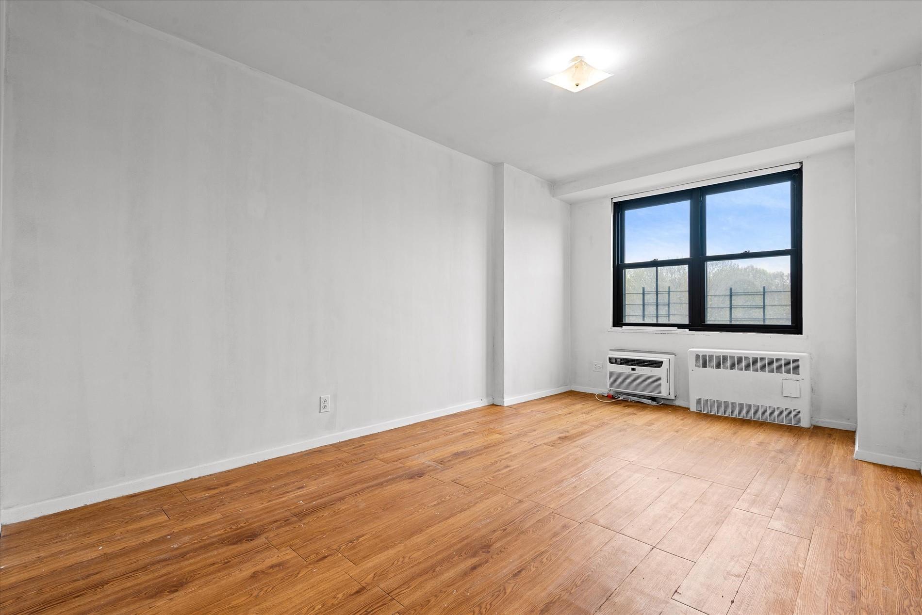 90-60 Union Turnpike # 9E, Glendale, NY 11385