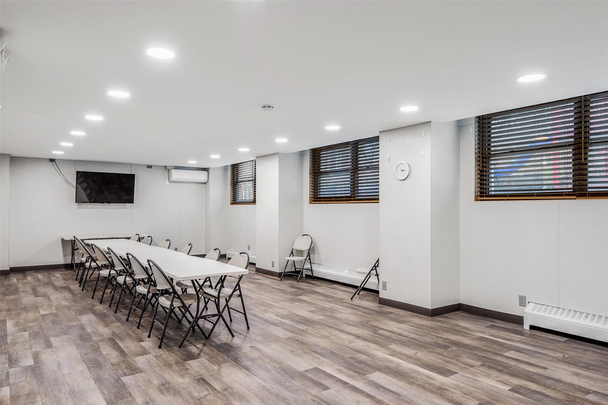 90-60 Union Turnpike # 9E, Glendale, NY 11385