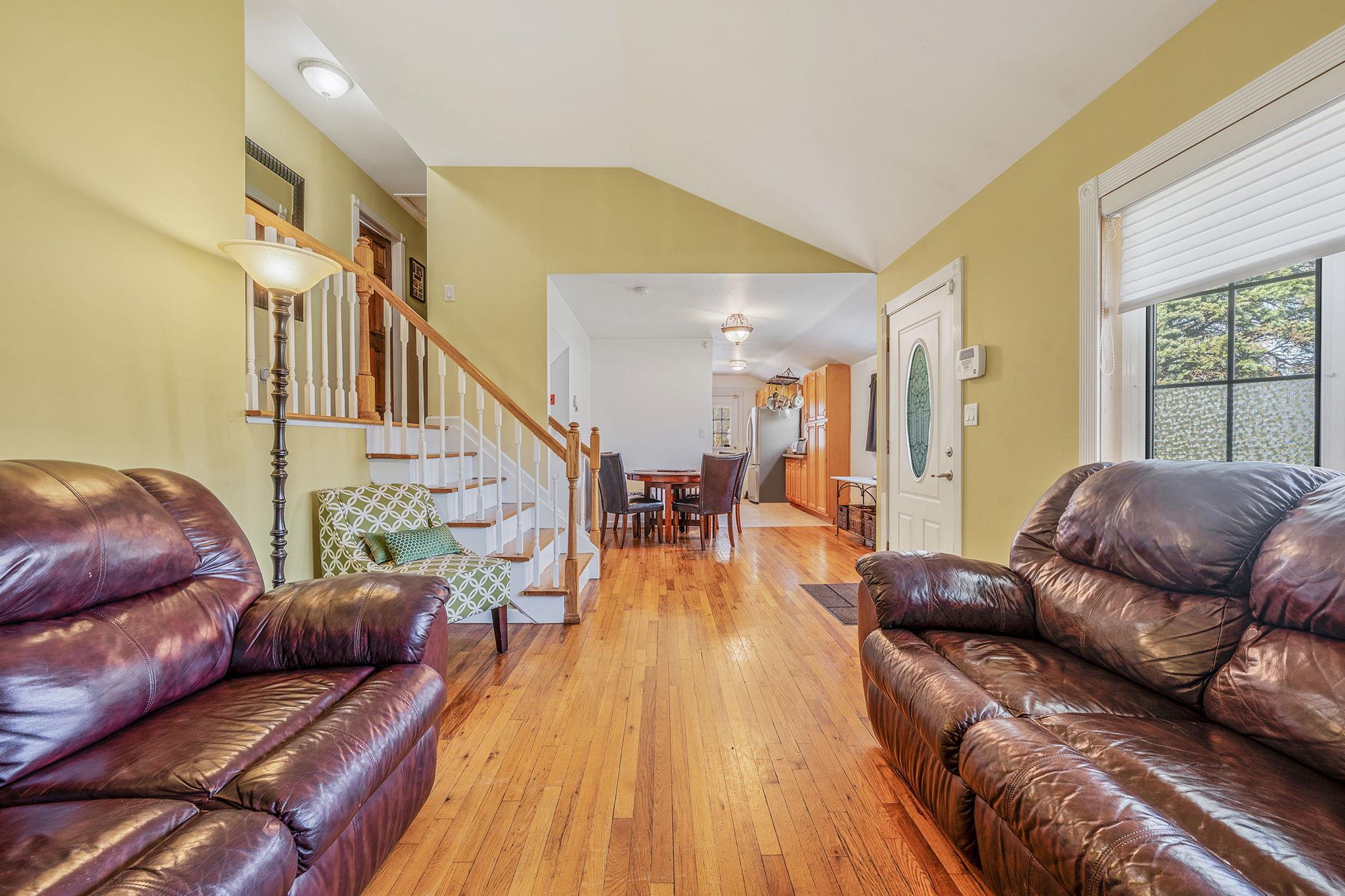 982 Union Boulevard, Bay Shore, NY 11706