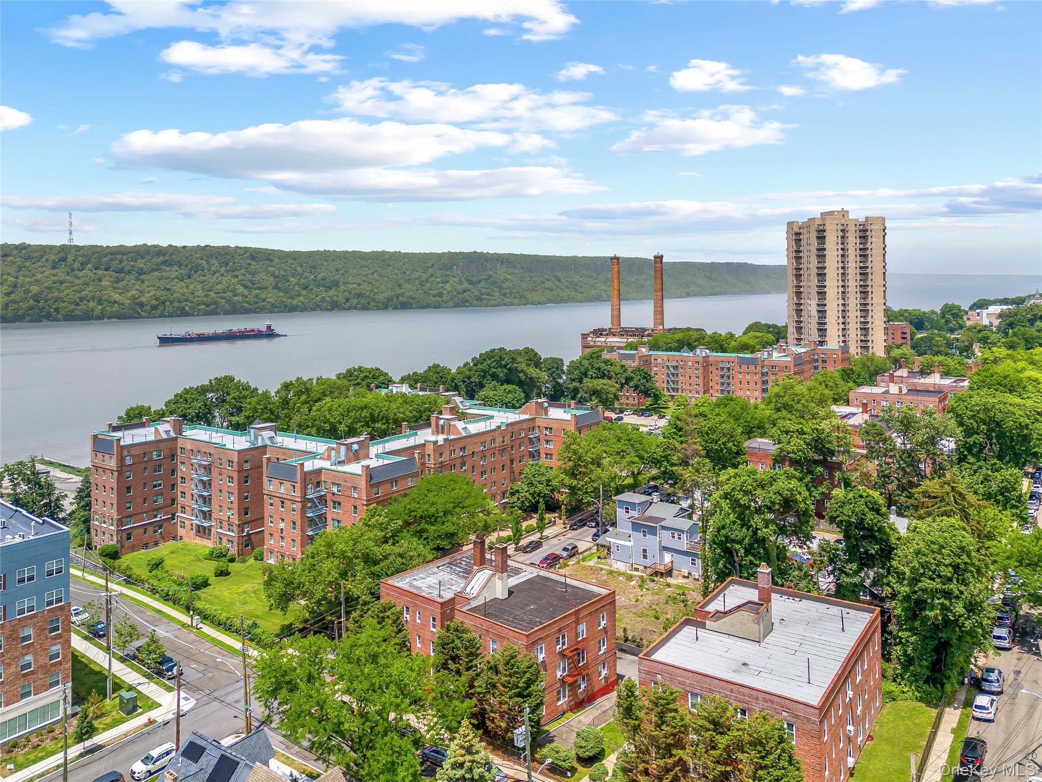 47 Point Street # 1D, Yonkers, NY 10701