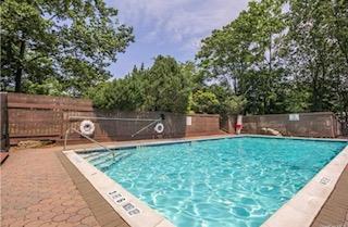 23 Top Of The Ridge Ridge # A8, Mamaroneck, NY 10543