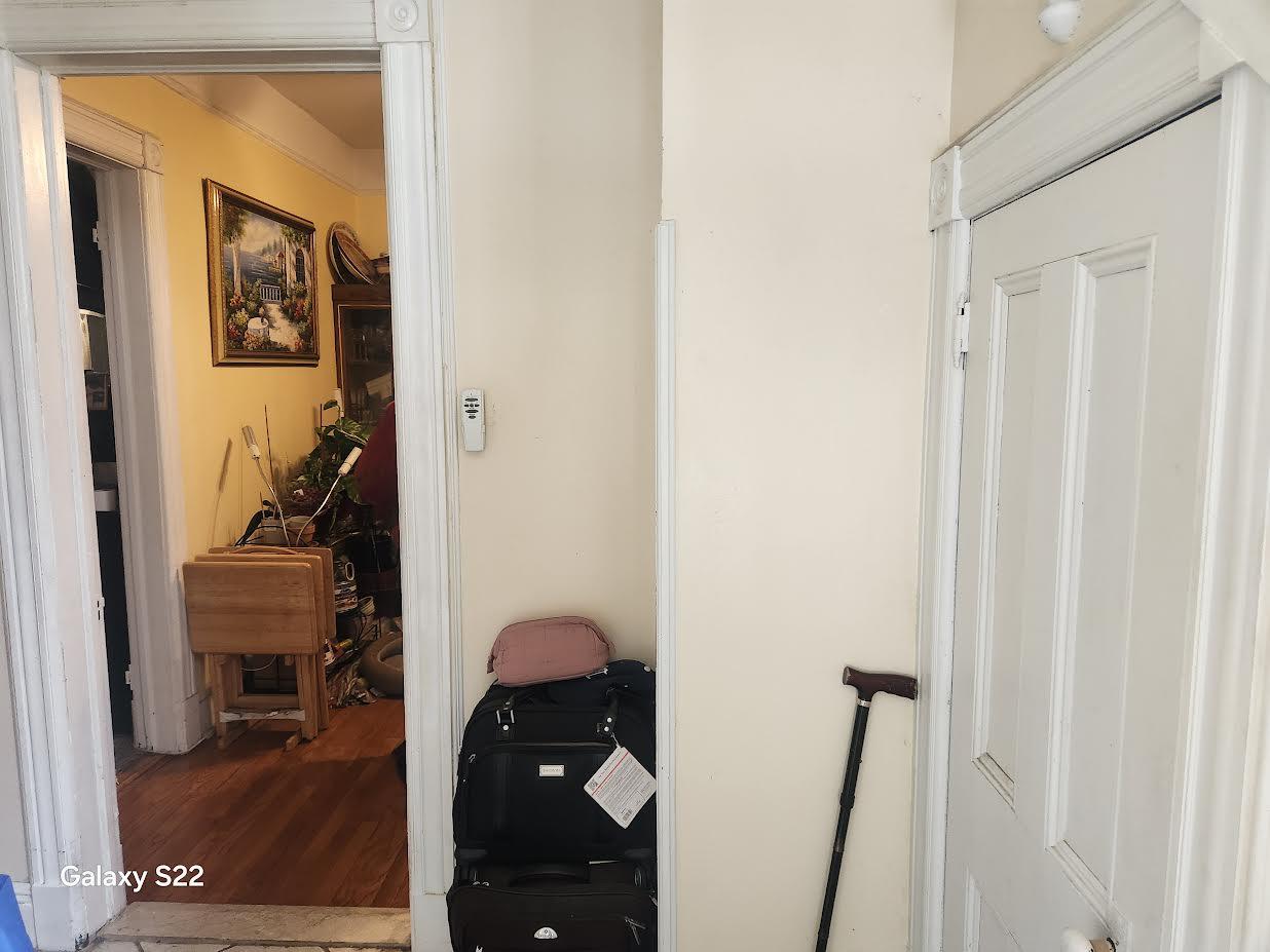 3930 Carpenter Avenue, Bronx, NY 10466