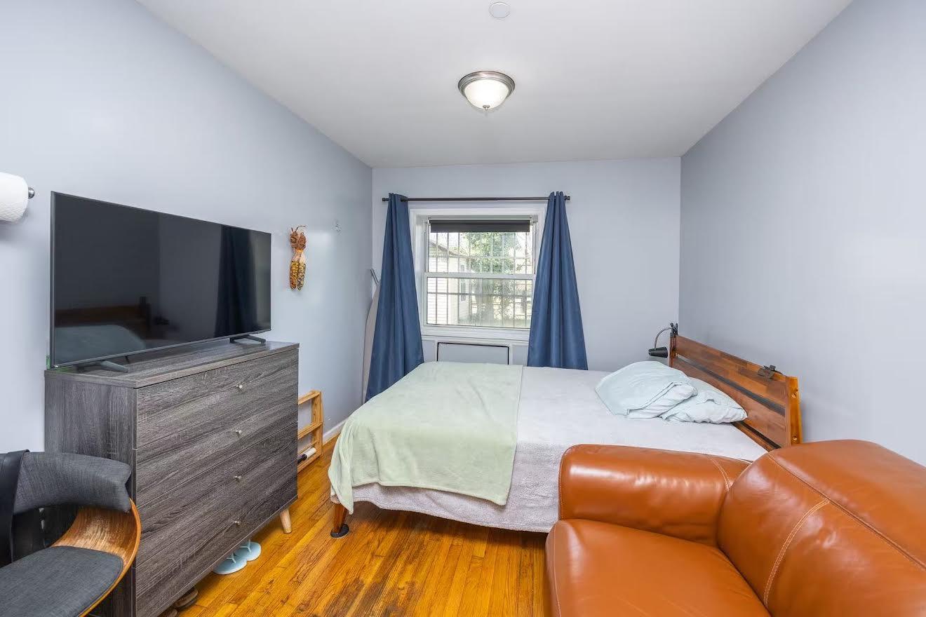 5212 102 Street, Corona, NY 11368