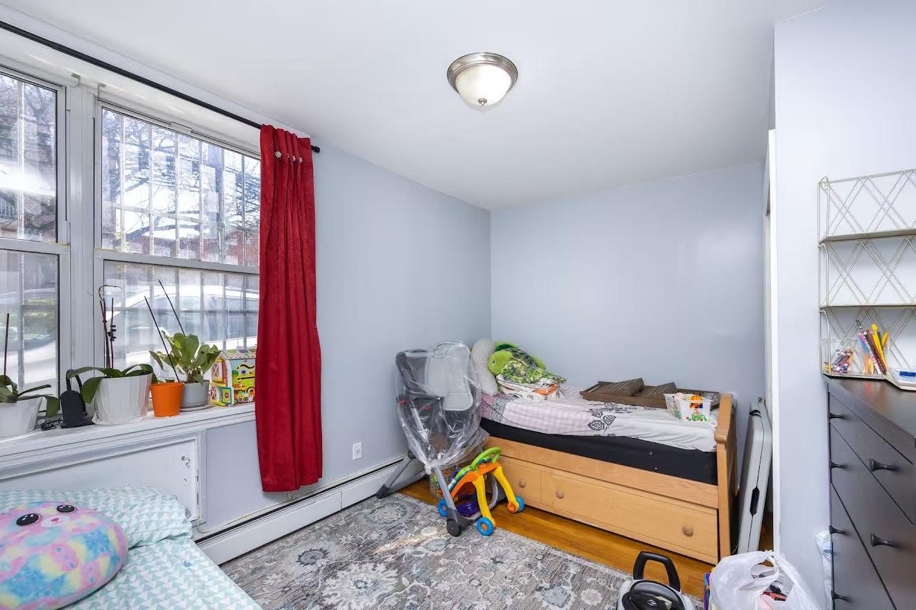 5212 102 Street, Corona, NY 11368