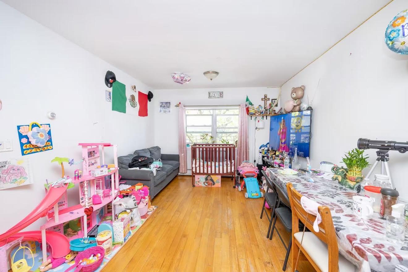 5212 102 Street, Corona, NY 11368