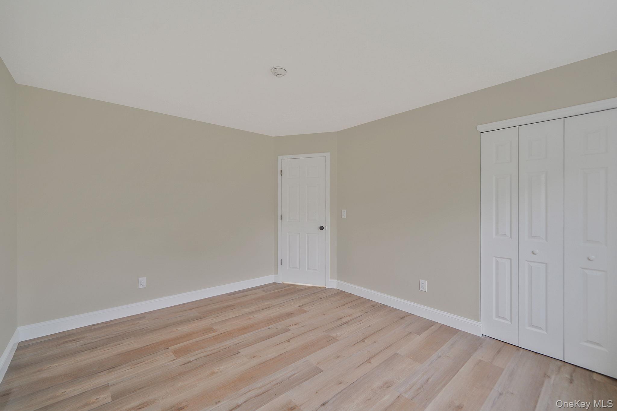 51 Pointe Circle S # 51, Coram, NY 11727