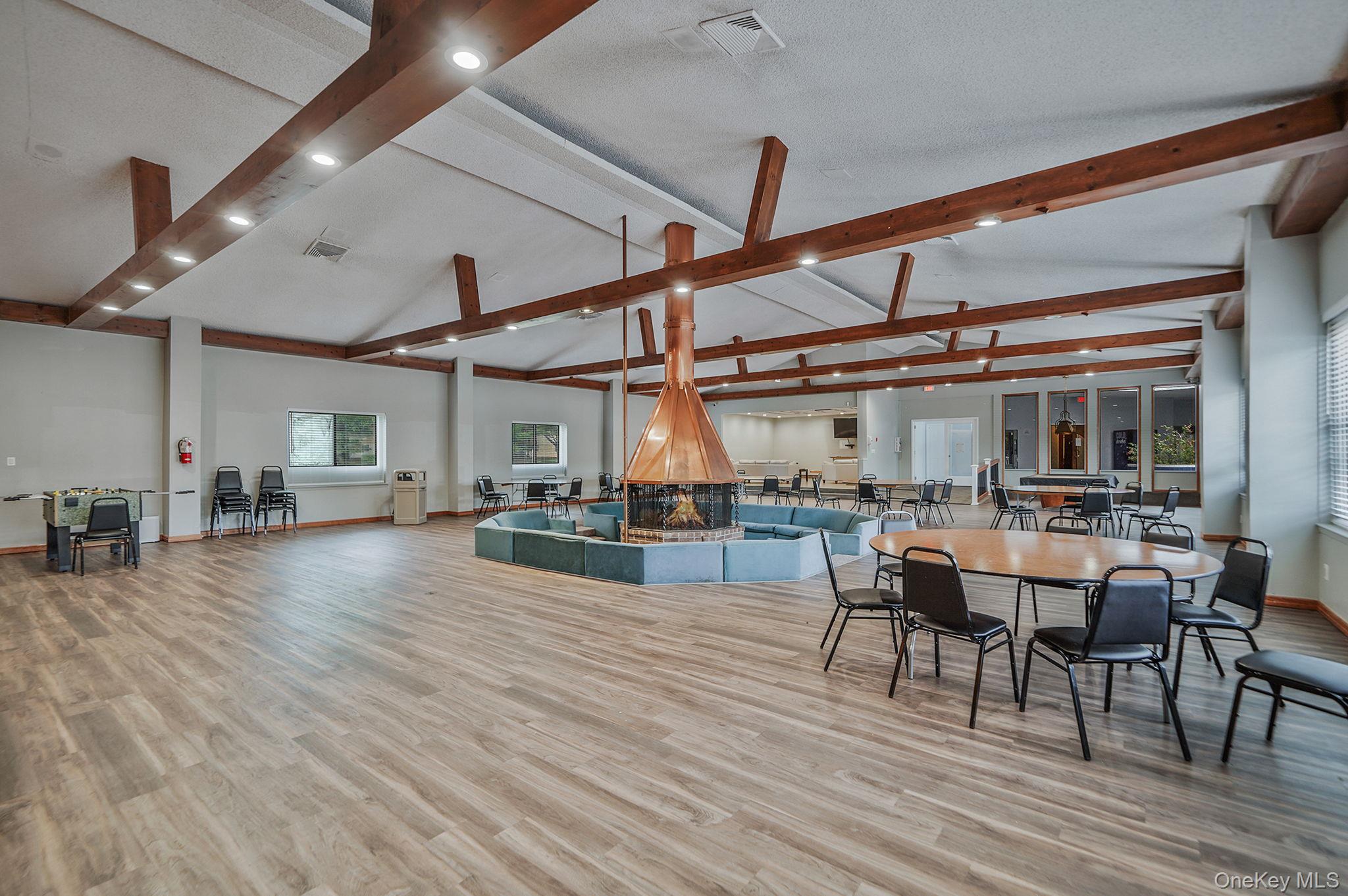 51 Pointe Circle S # 51, Coram, NY 11727