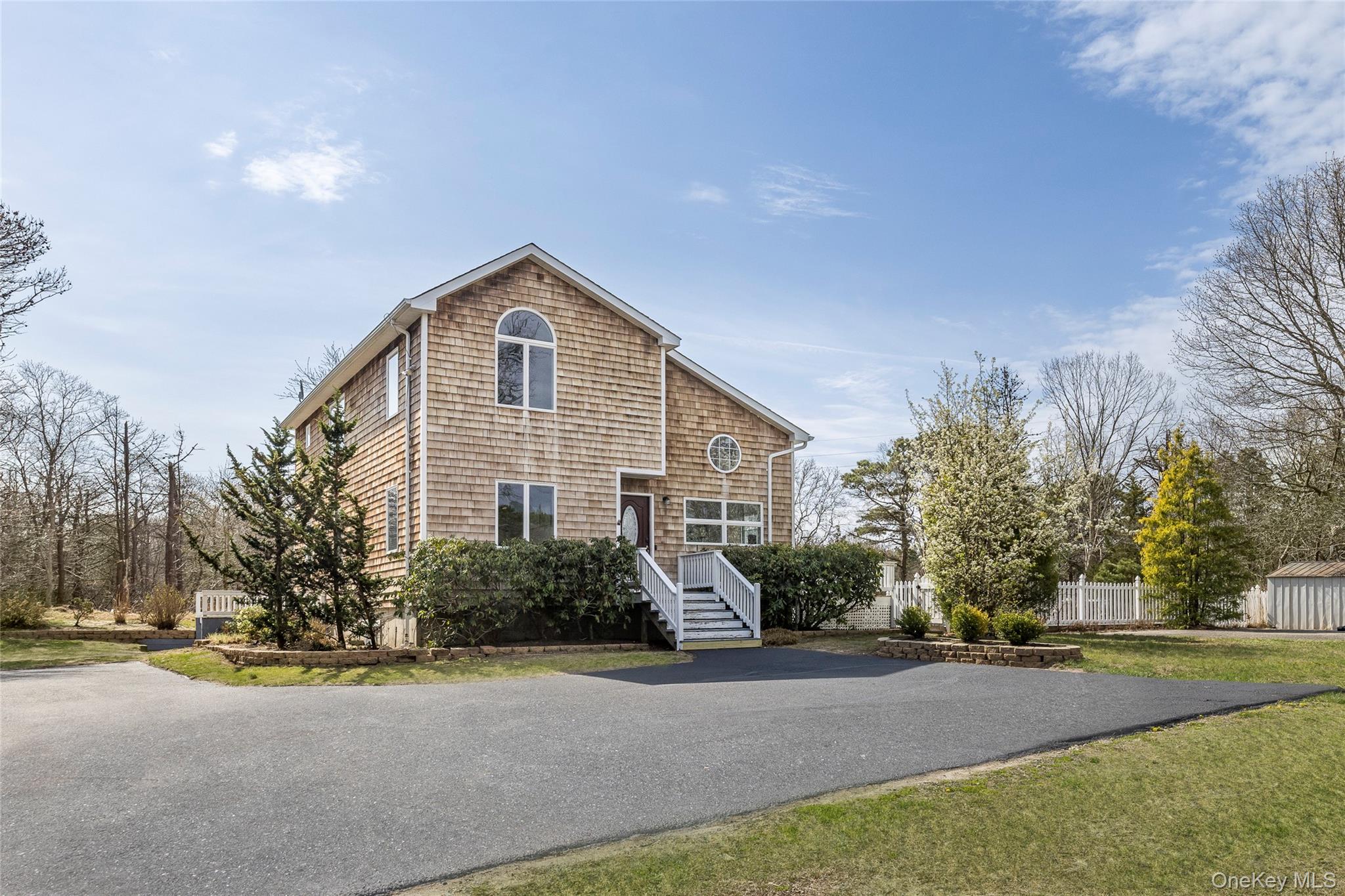 280 Shinnecock Hills Road, Southampton, NY 11968