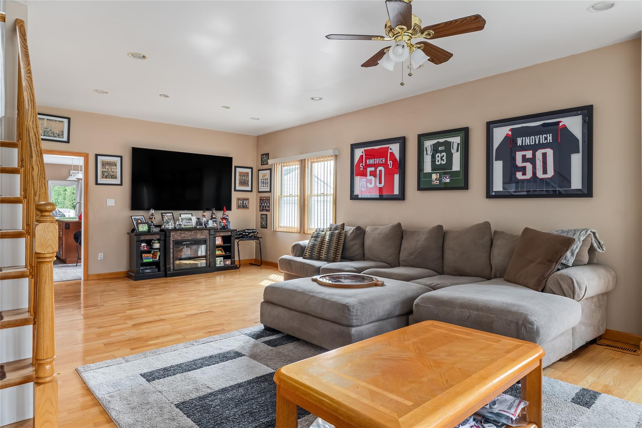 366 S 7th Street, Lindenhurst, NY 11757