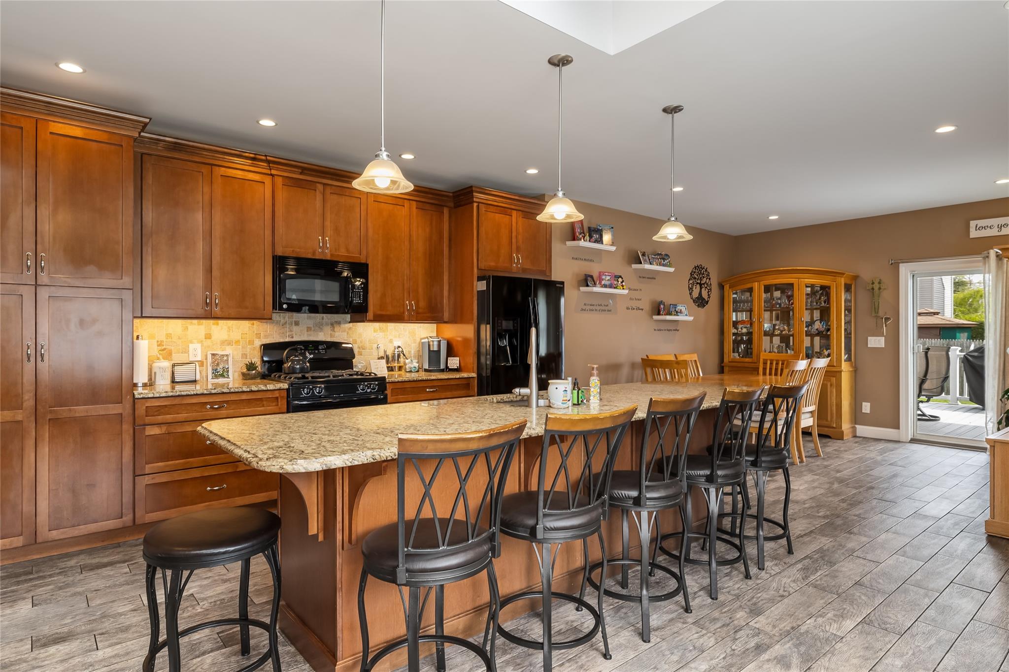 366 S 7th Street, Lindenhurst, NY 11757