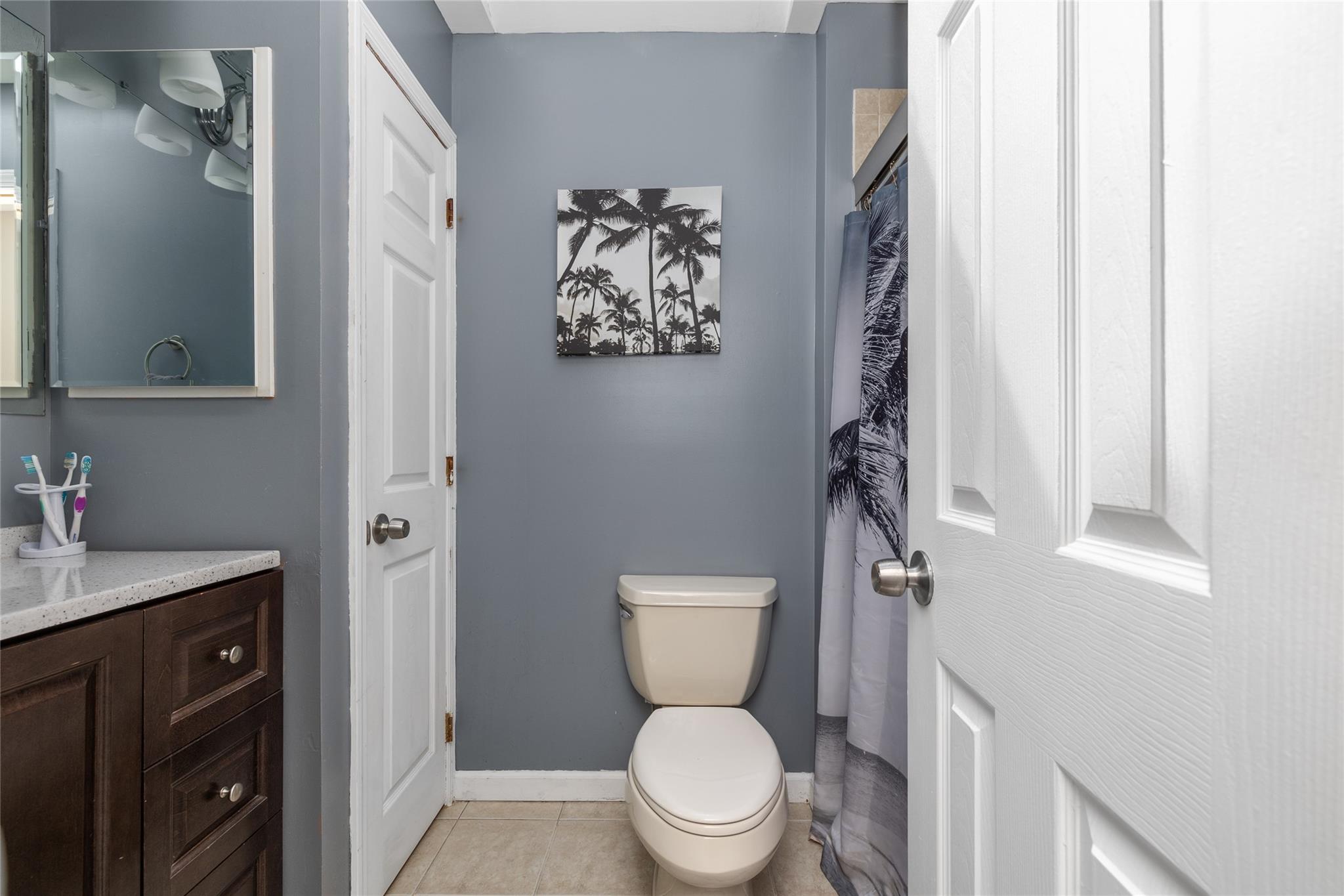 366 S 7th Street, Lindenhurst, NY 11757