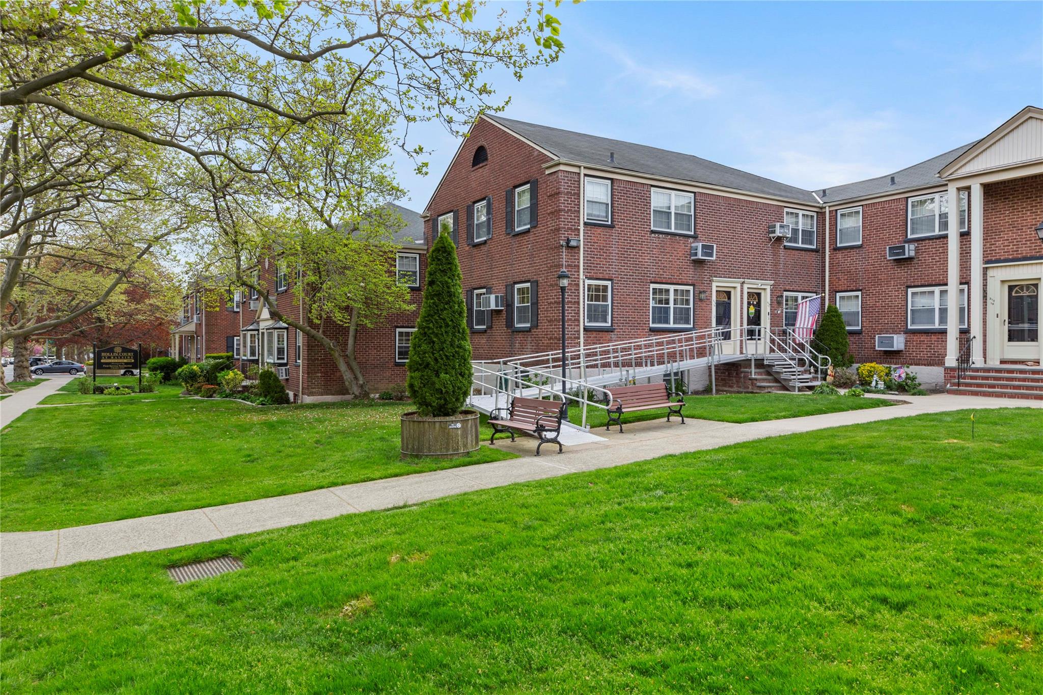 213-15 73rd Avenue # LOWER, Oakland Gardens, NY 11364