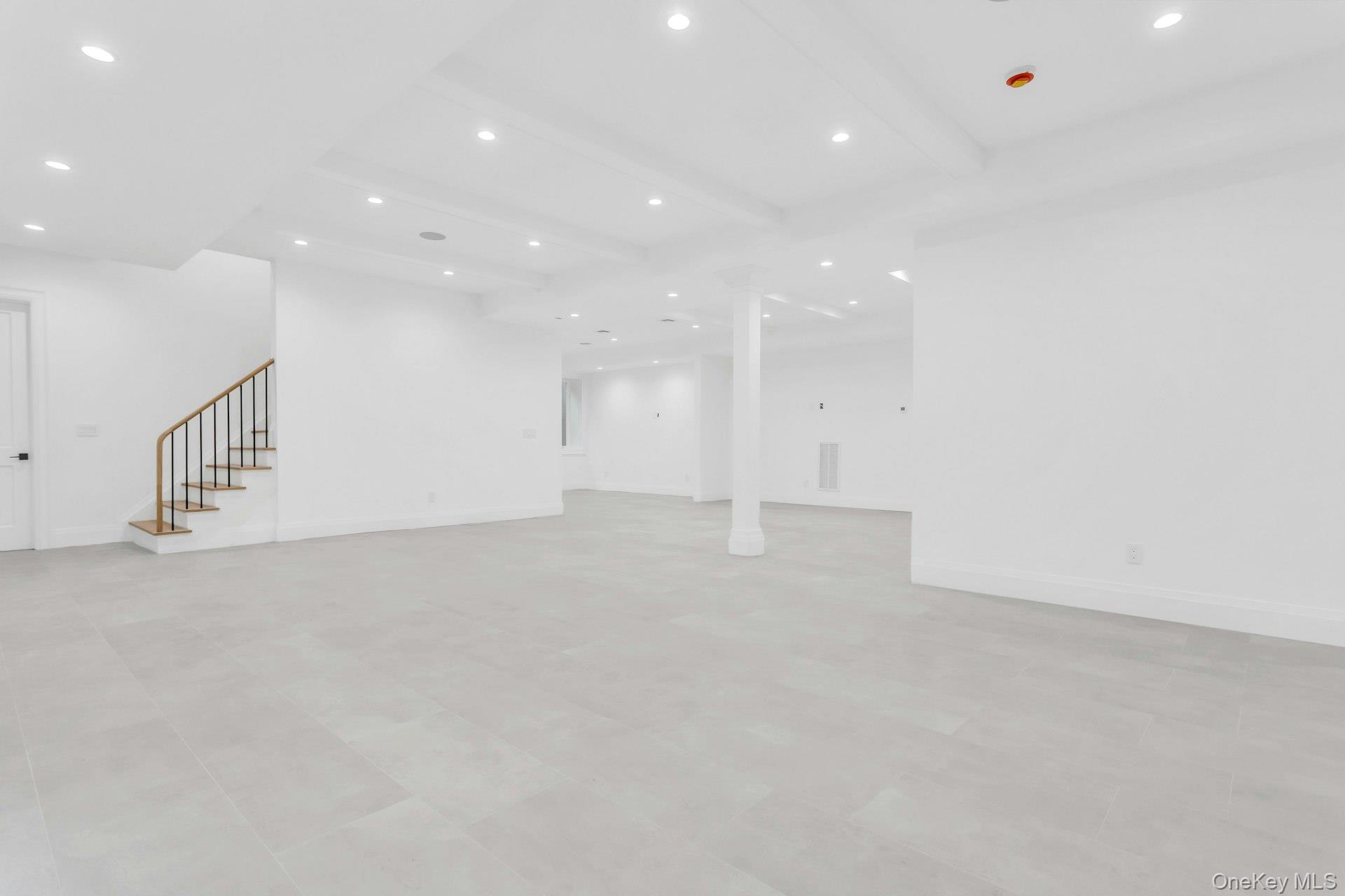 80 The Oaks, Roslyn Estates, NY 11576