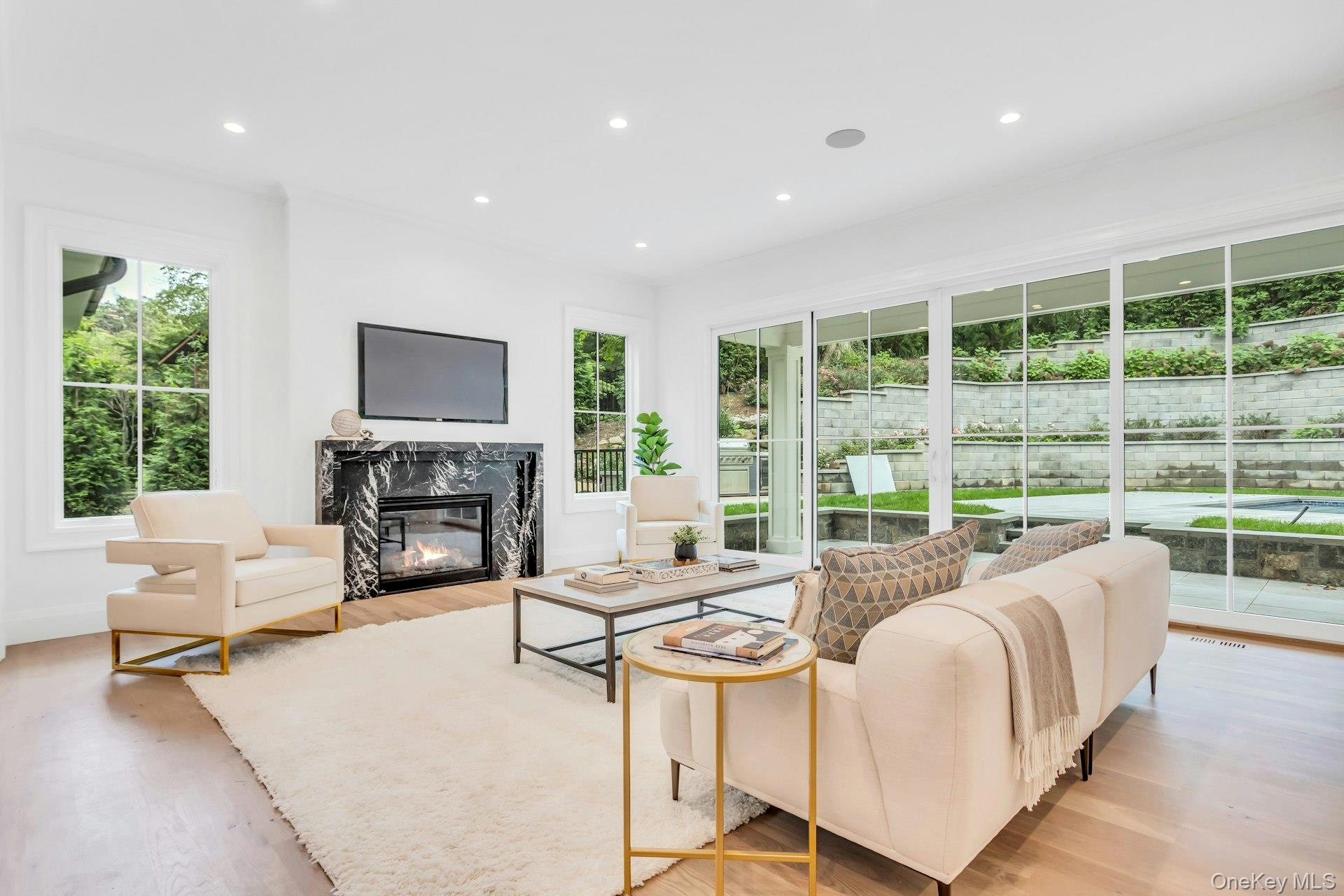 80 The Oaks, Roslyn Estates, NY 11576