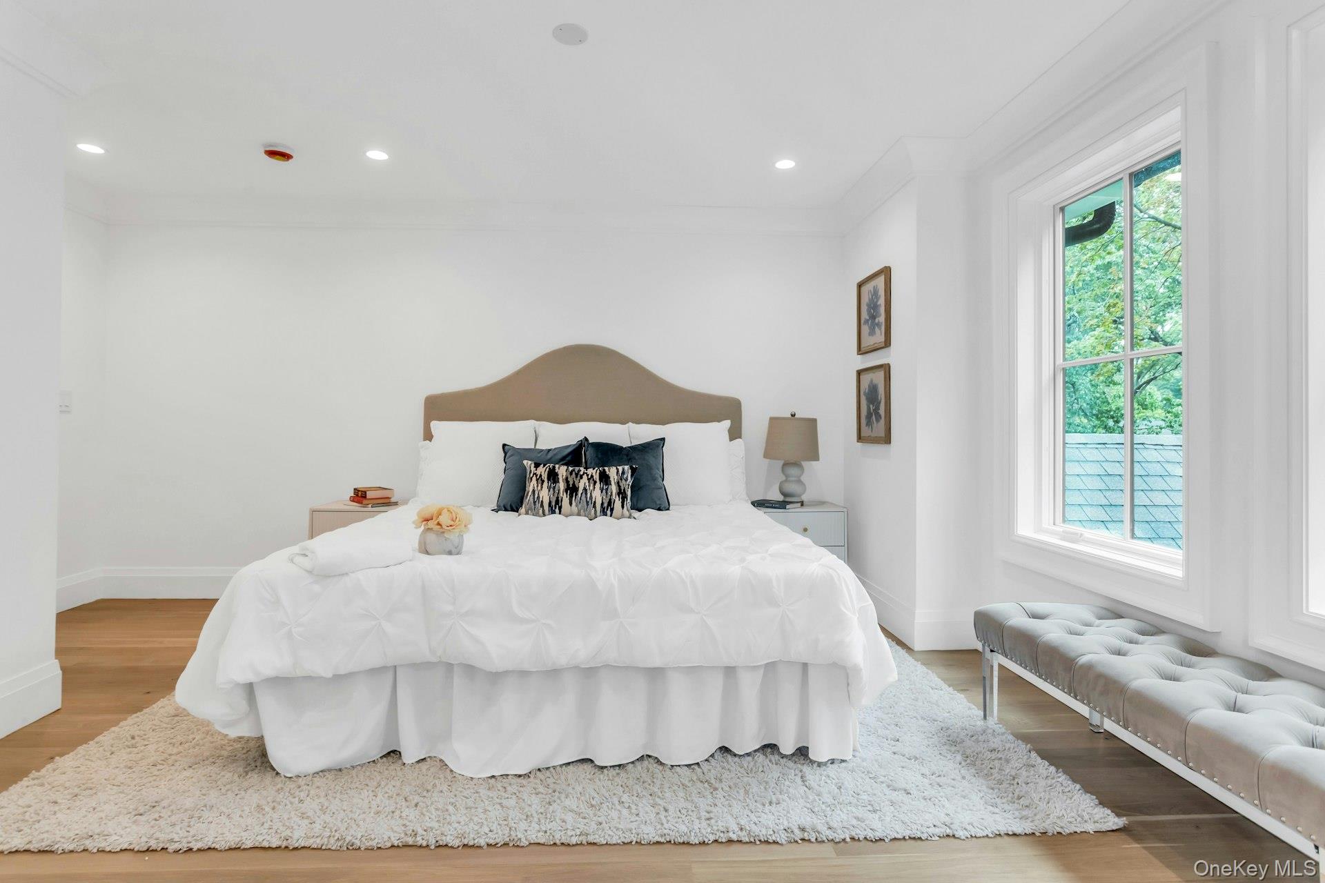 80 The Oaks, Roslyn Estates, NY 11576