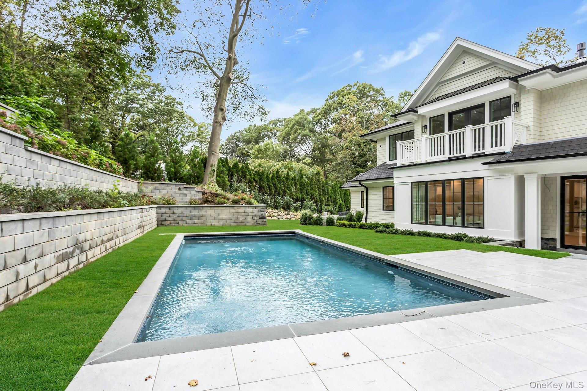 80 The Oaks, Roslyn Estates, NY 11576